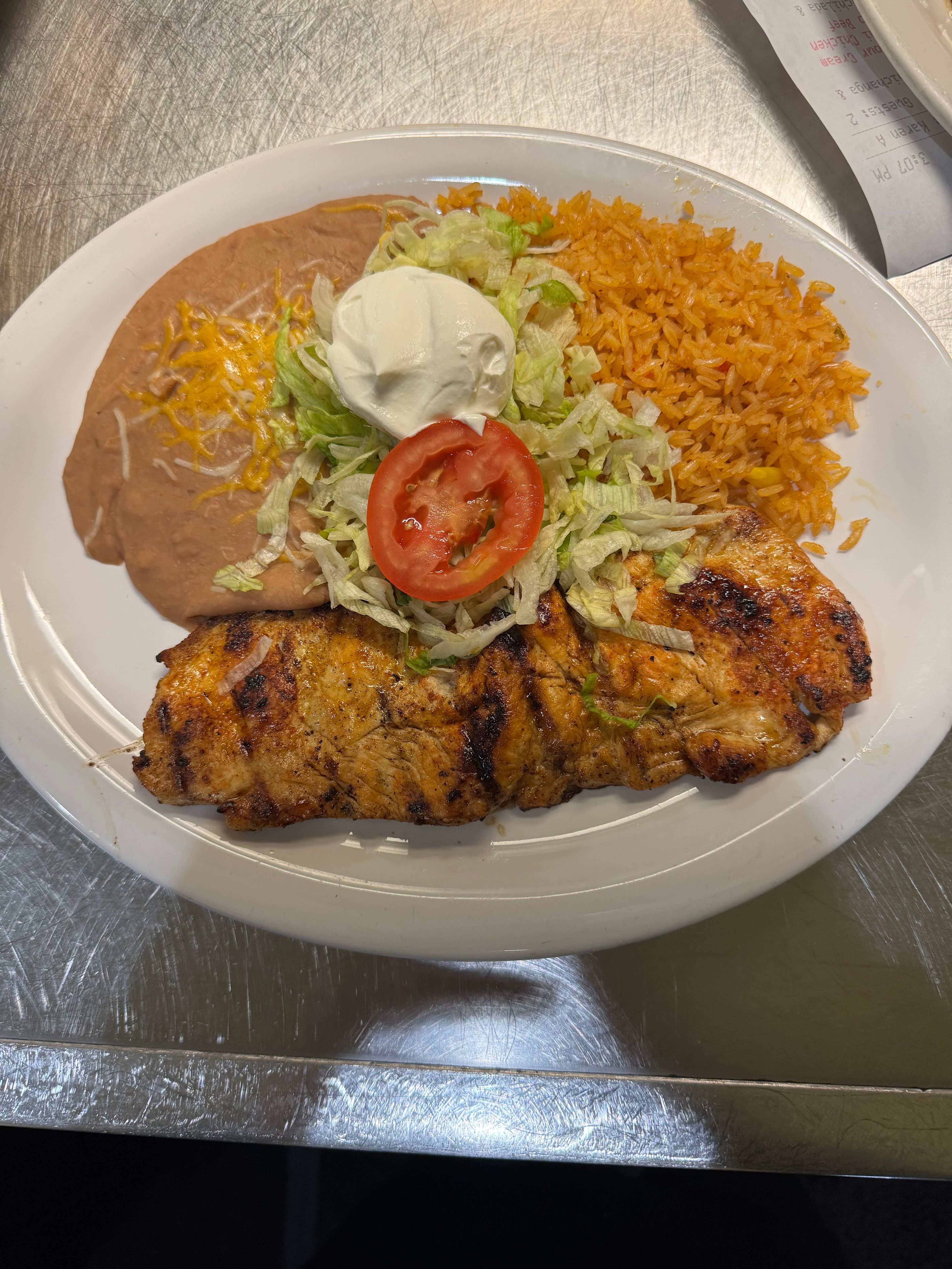 Pollo a La Parrilla.