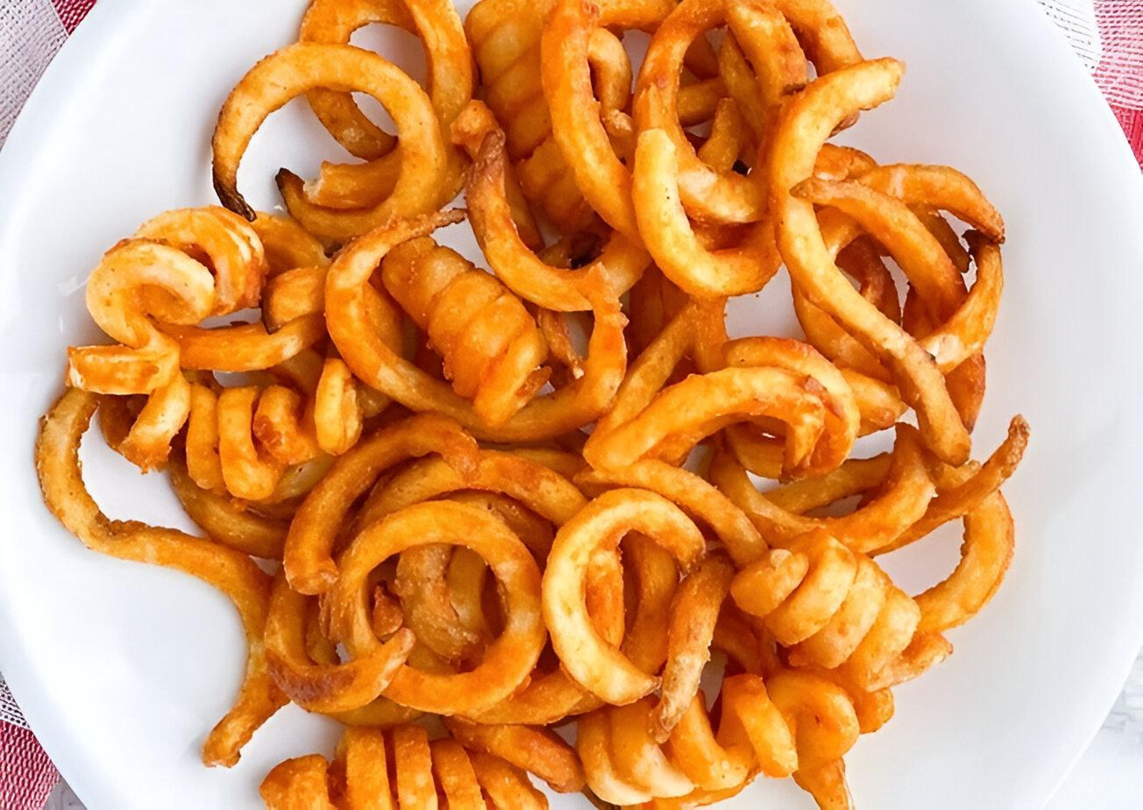 Curly fries small.