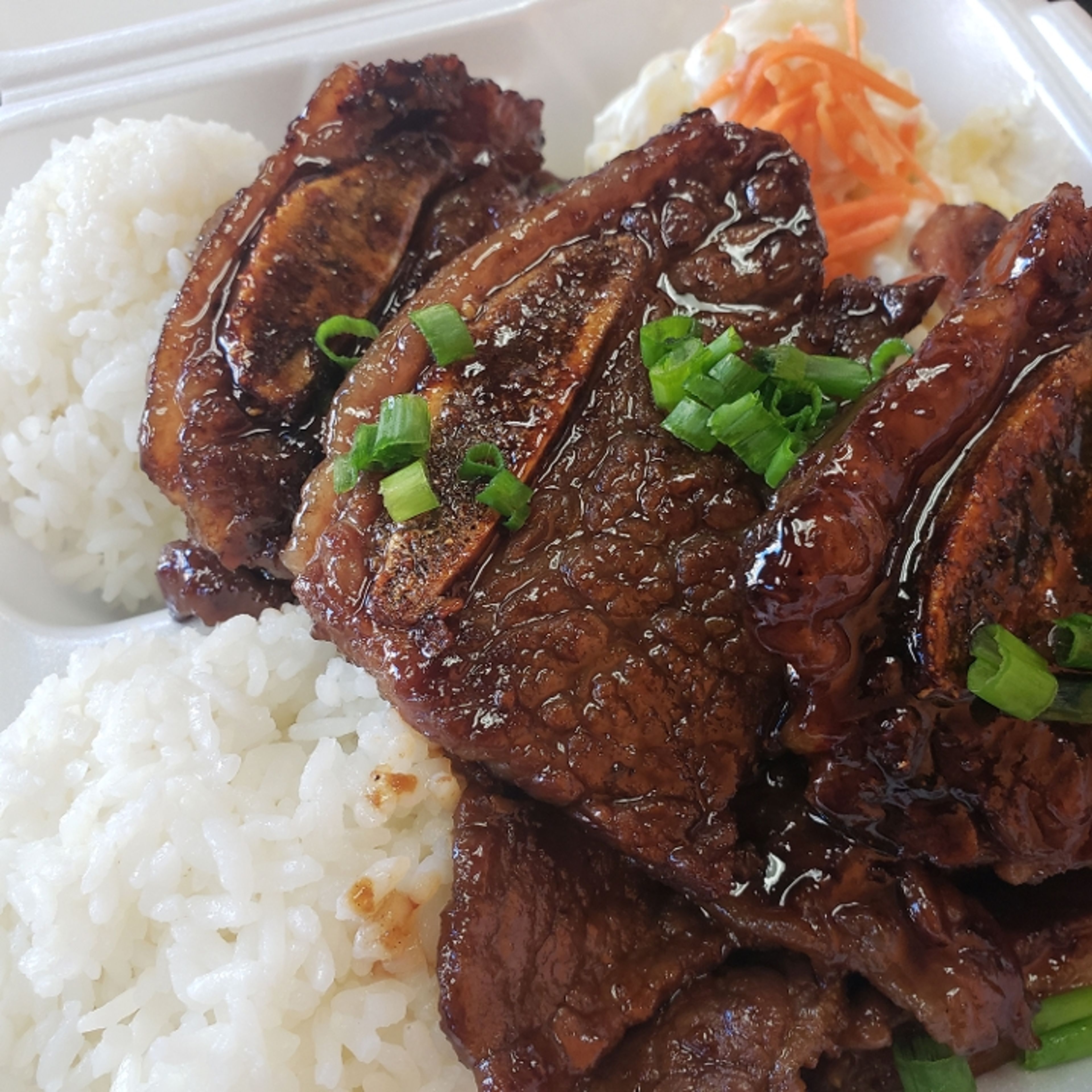 Short Ribs Island Style.