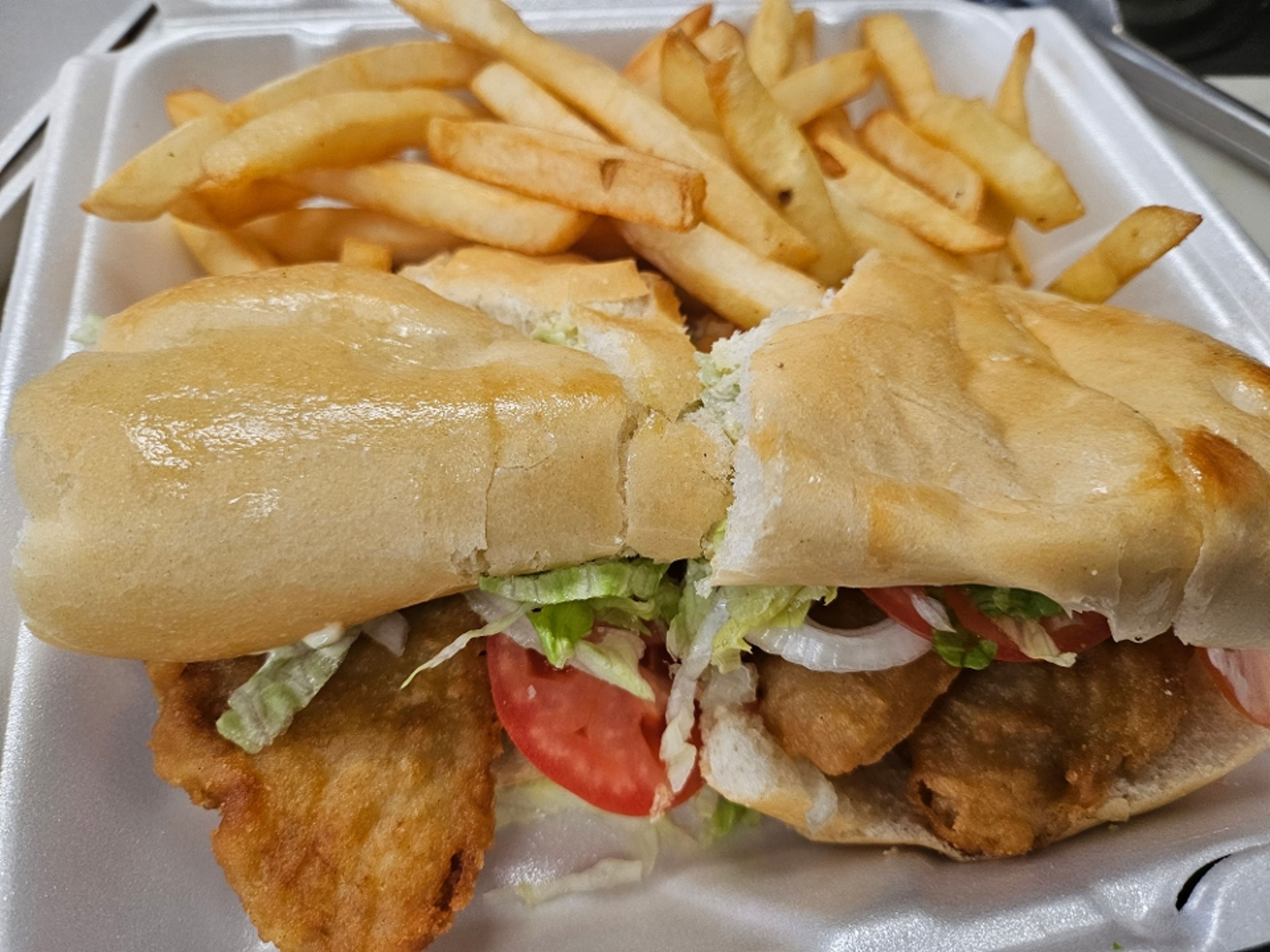 South Beach Fish Sandwich / sandwich de pescado.
