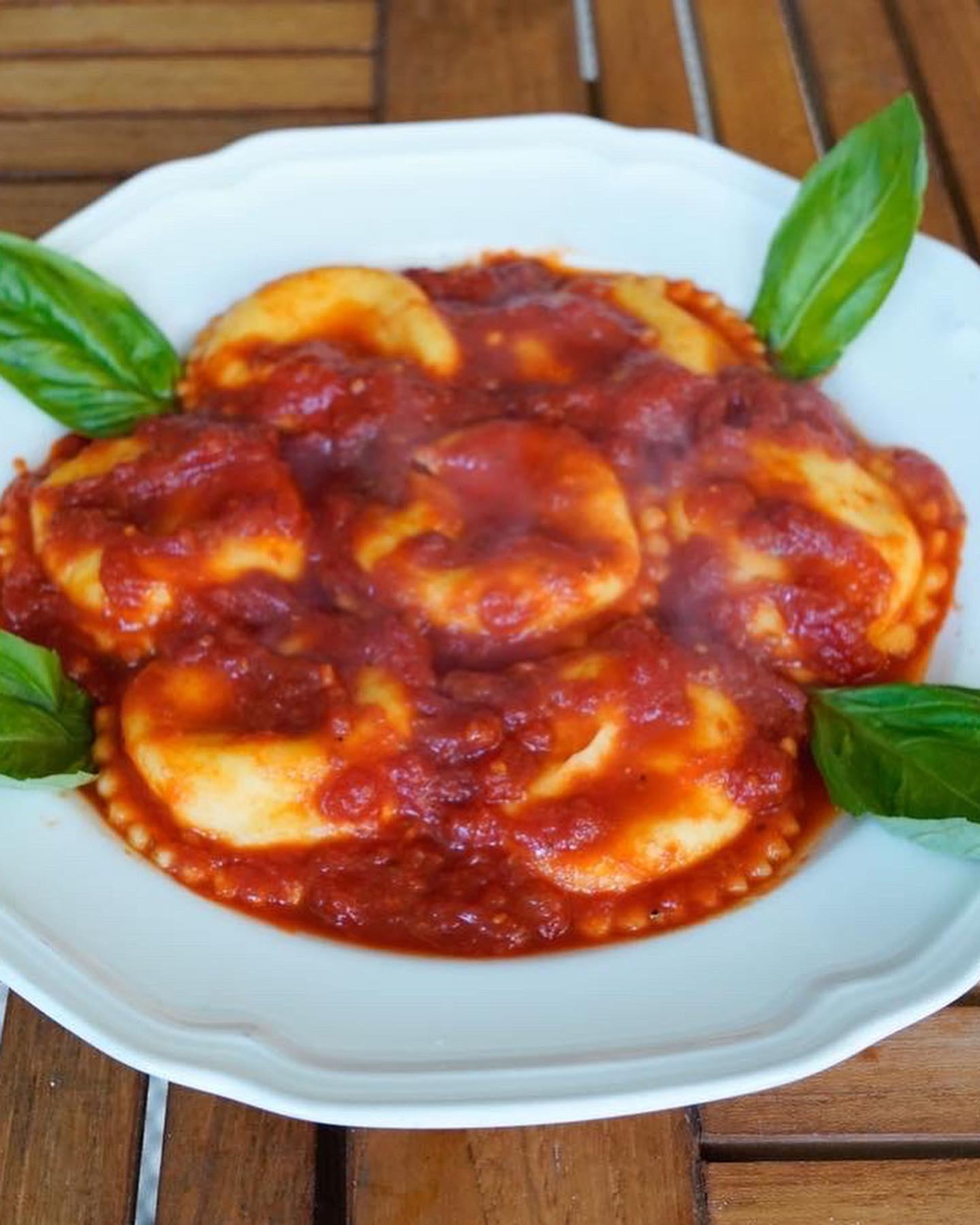 Ravioli Marinara.