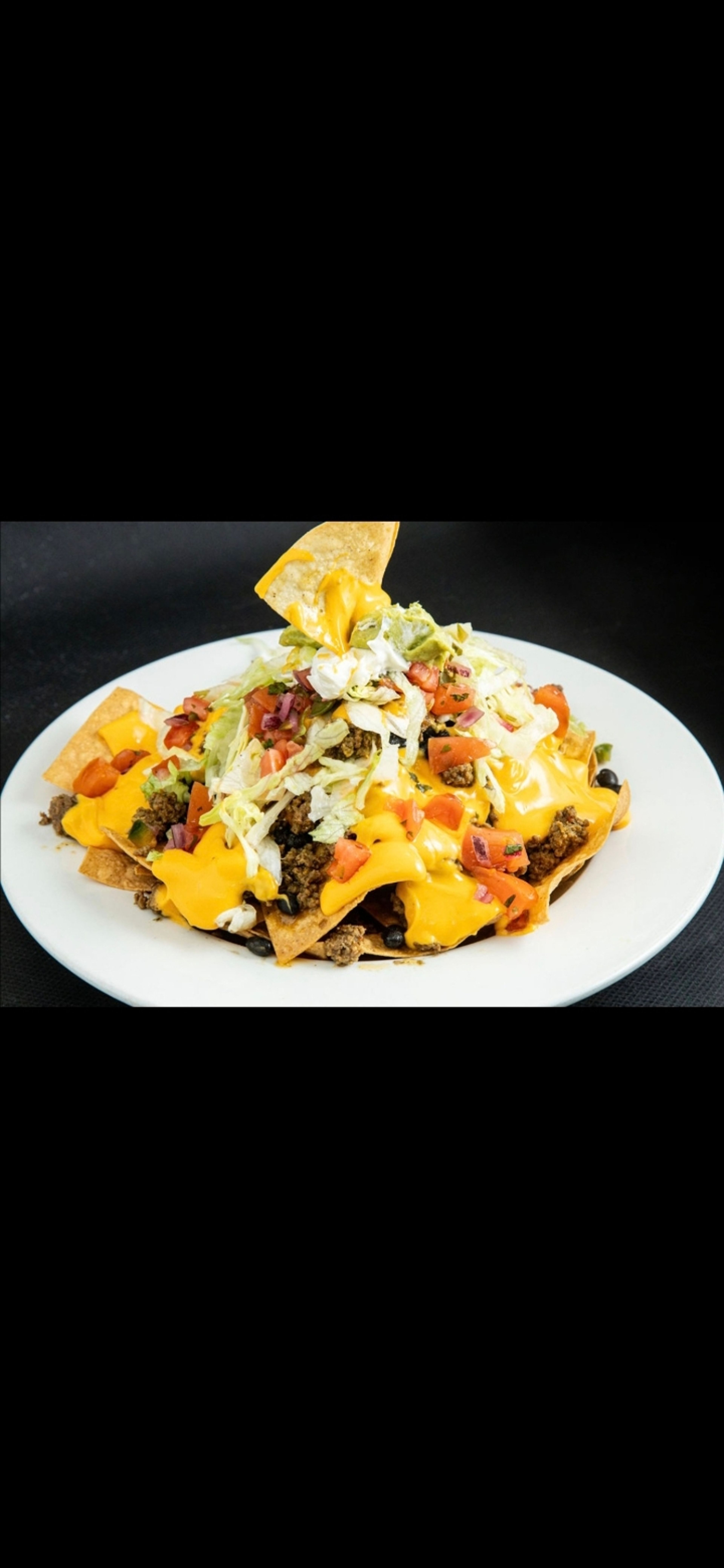 Loaded Nachos: A Crowd-Pleasing Favorite