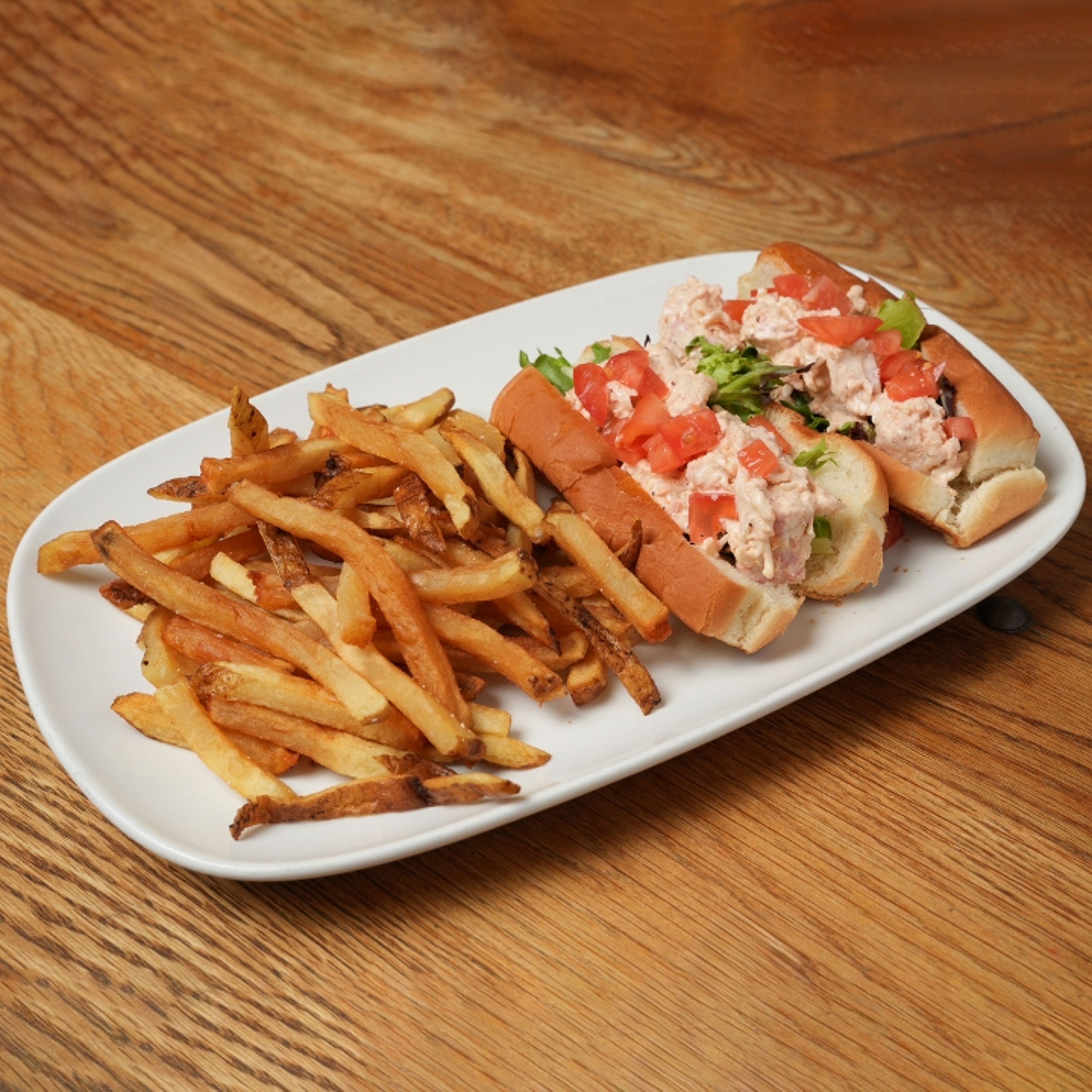 LOBSTER ROLL.