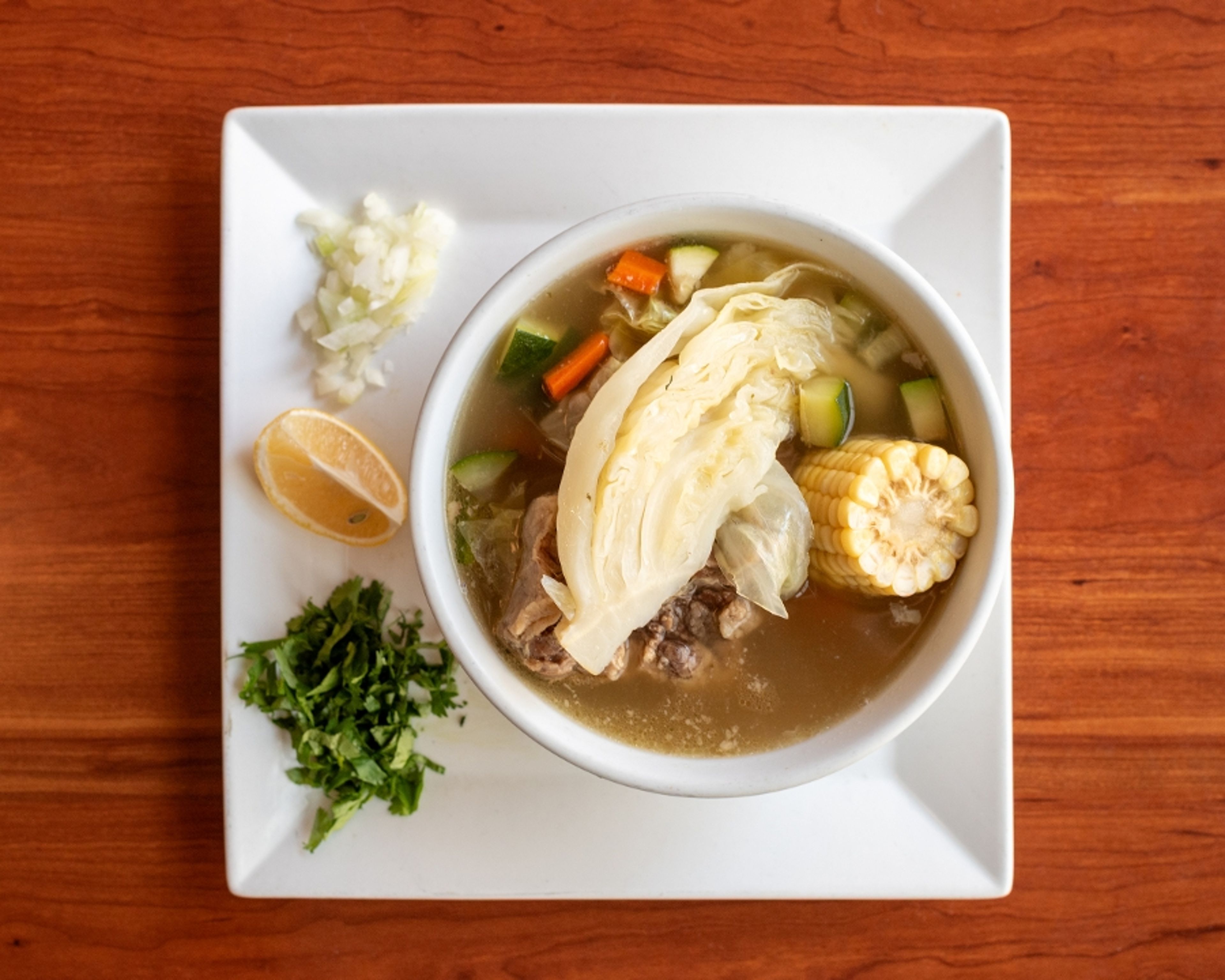 Sopa de Res Pequena.