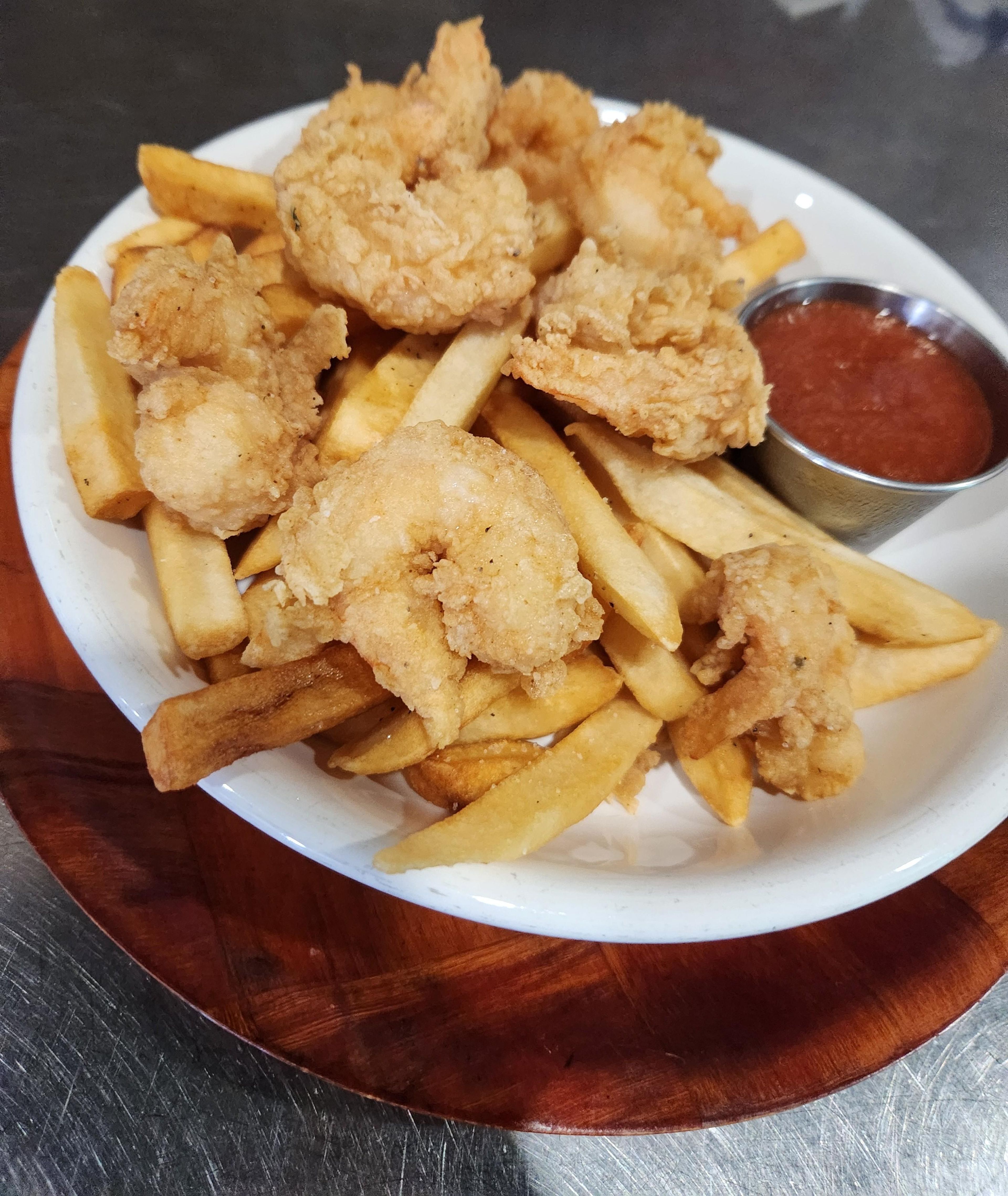 Fried Shrimp and Fries Basket.