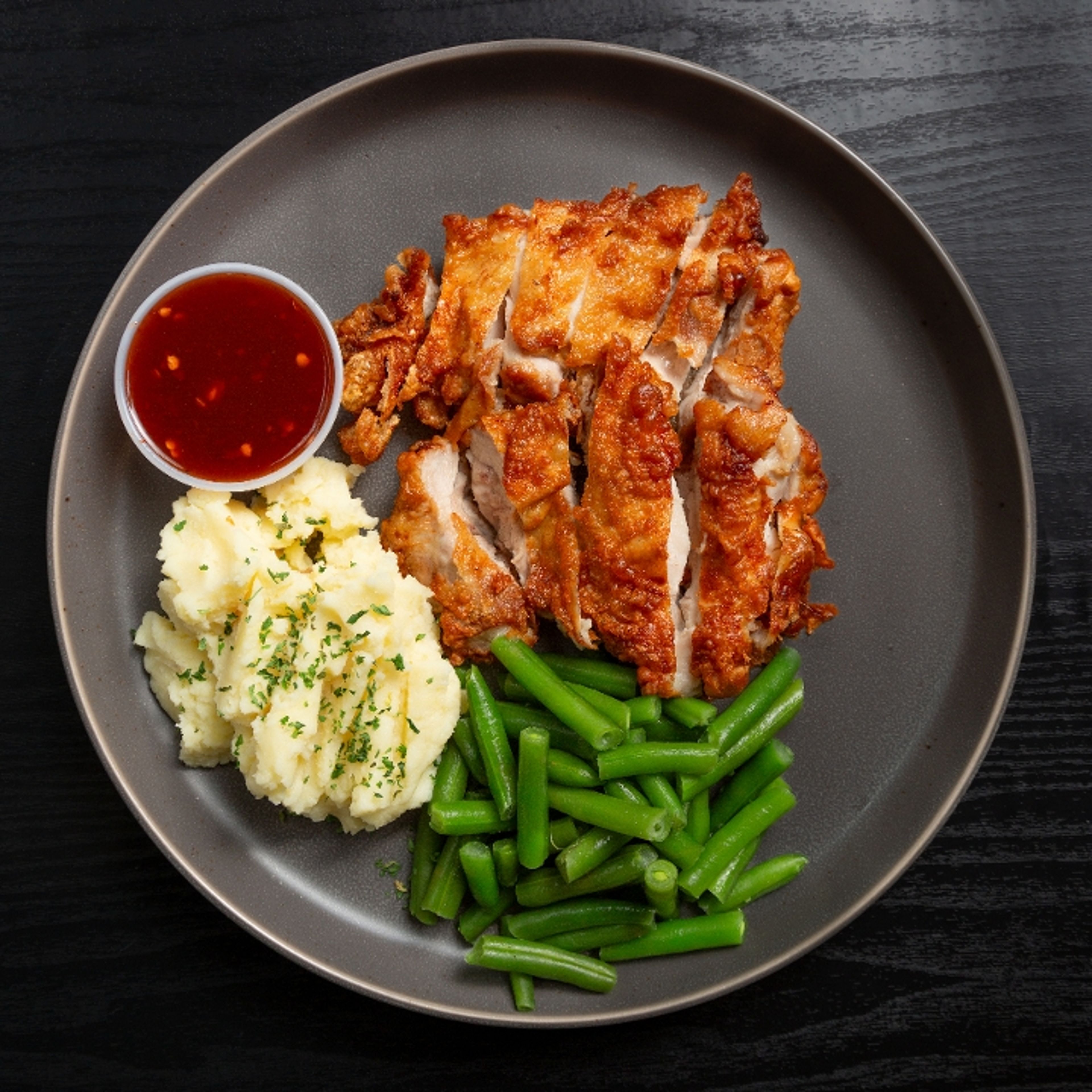 FRIED CHICKEN PLATTER.