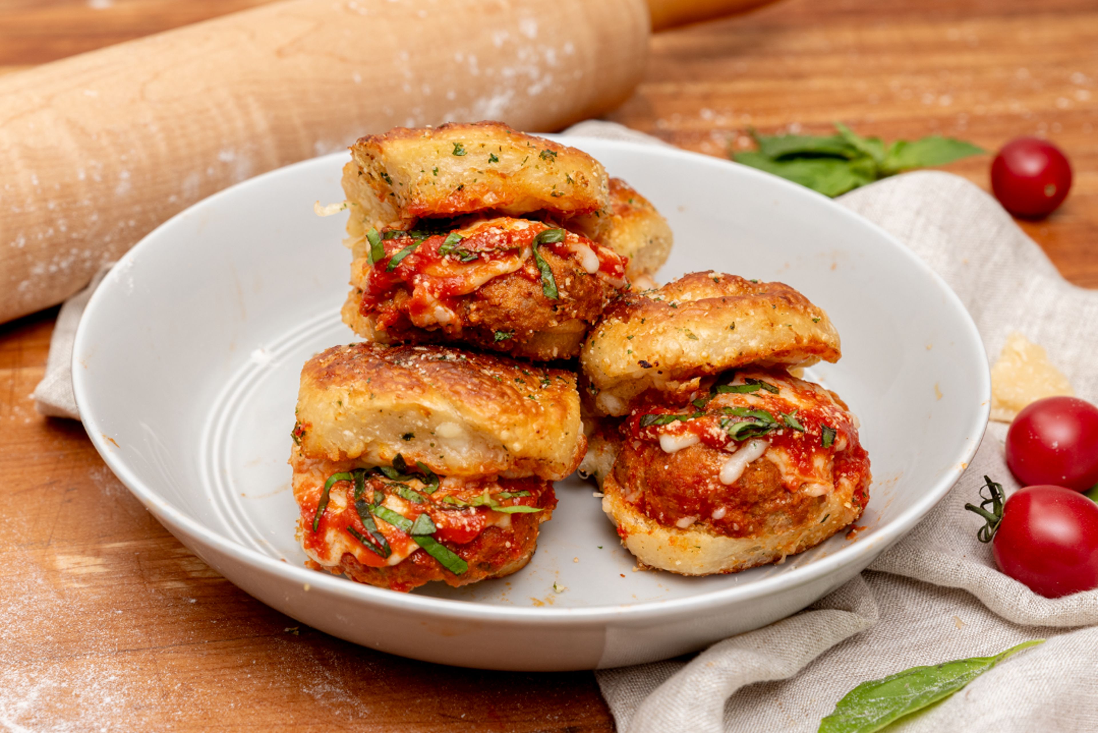 Garlic Knot Meatball Sliders (4pc).