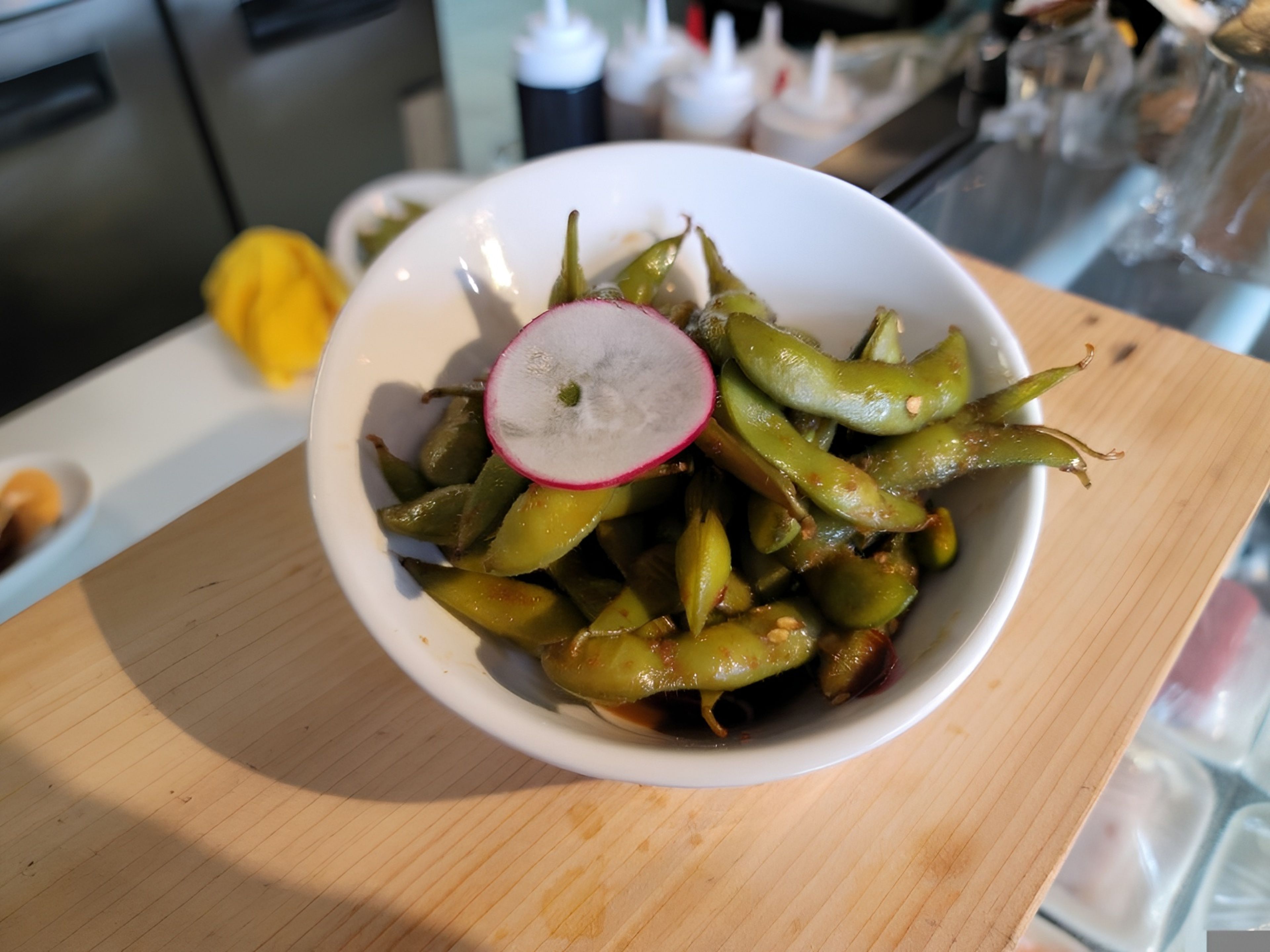 SD6-GARLIC CHILI EDAMAME