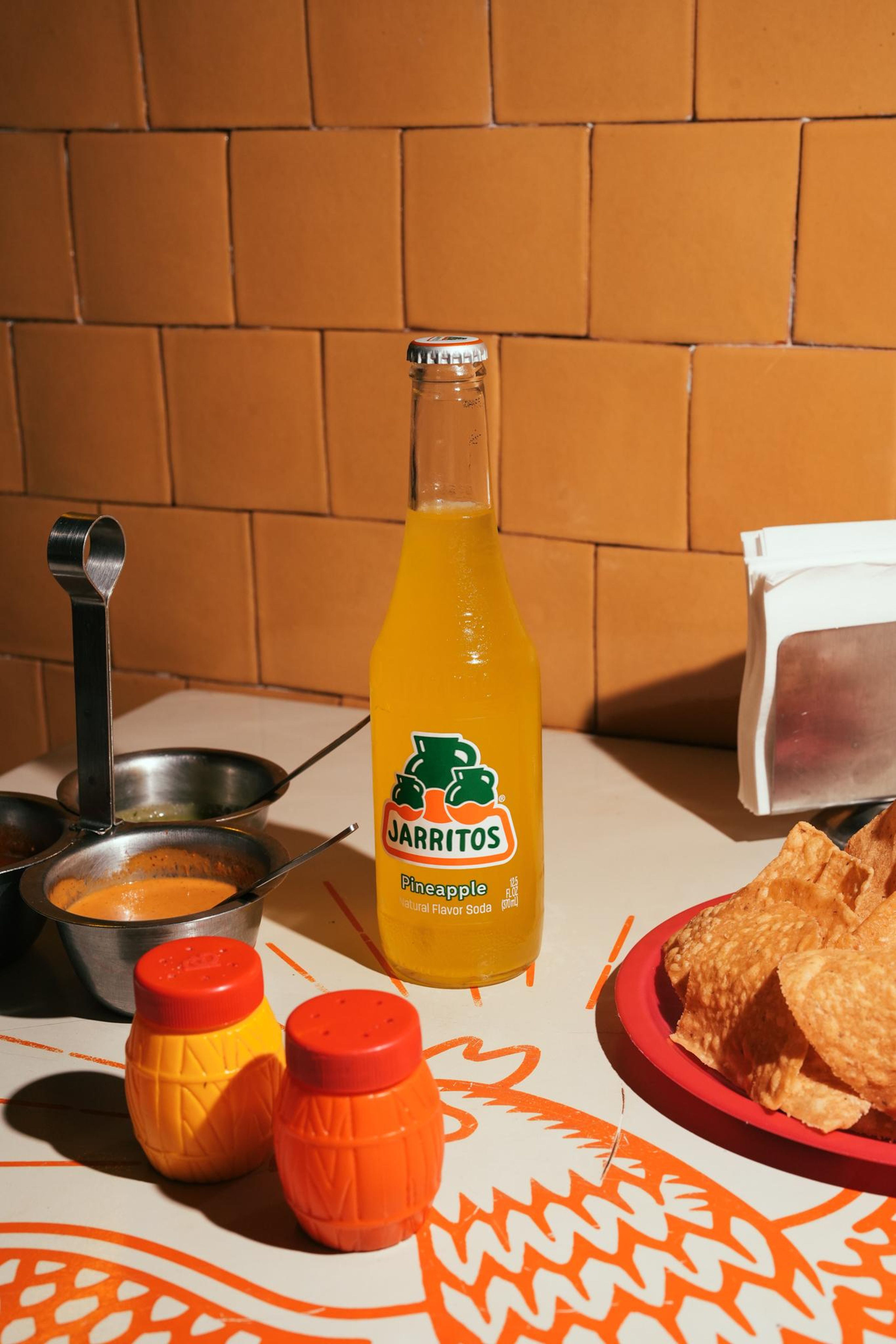 Jarritos - Pineapple.