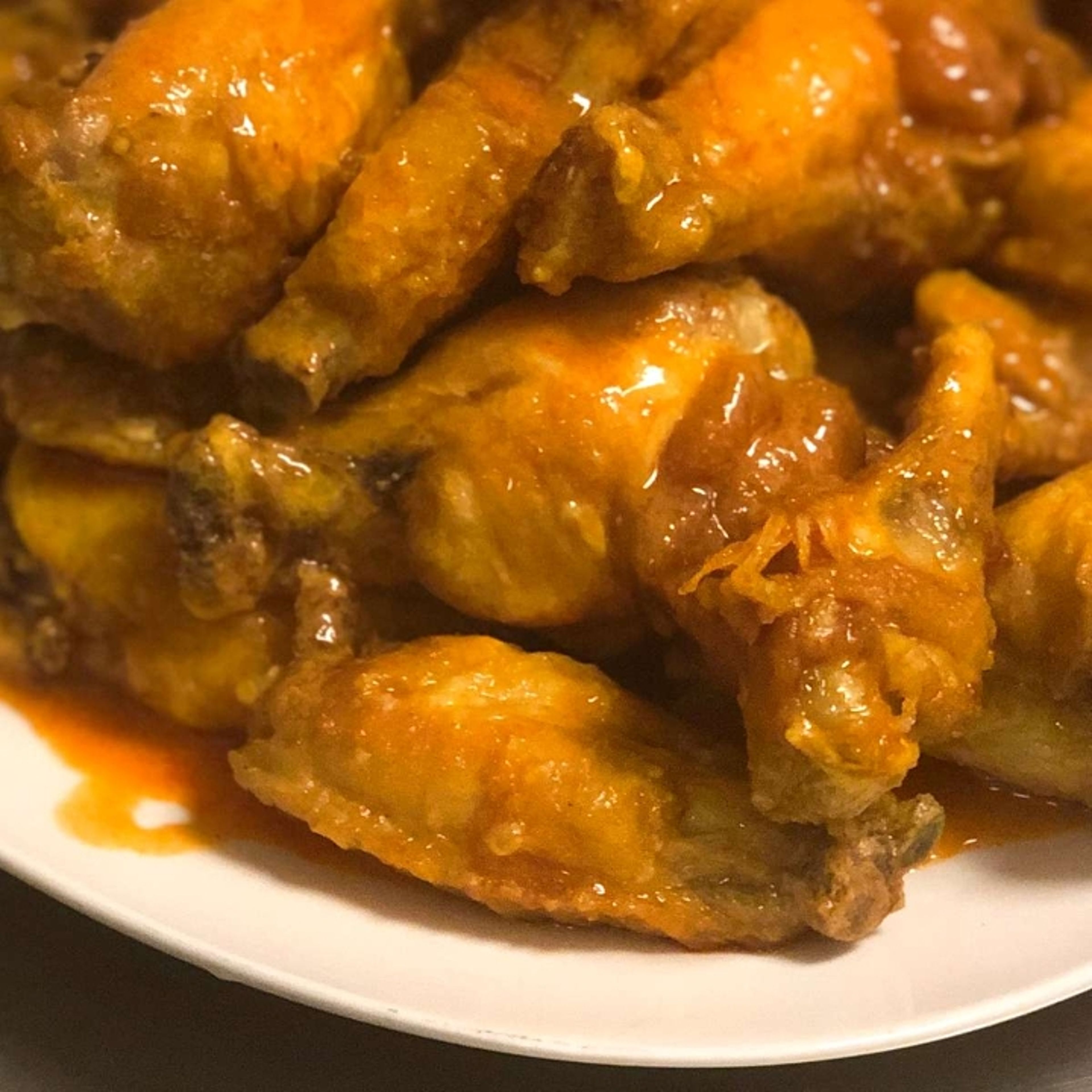 Mix Both Flavor 50 Pieces Wings.
