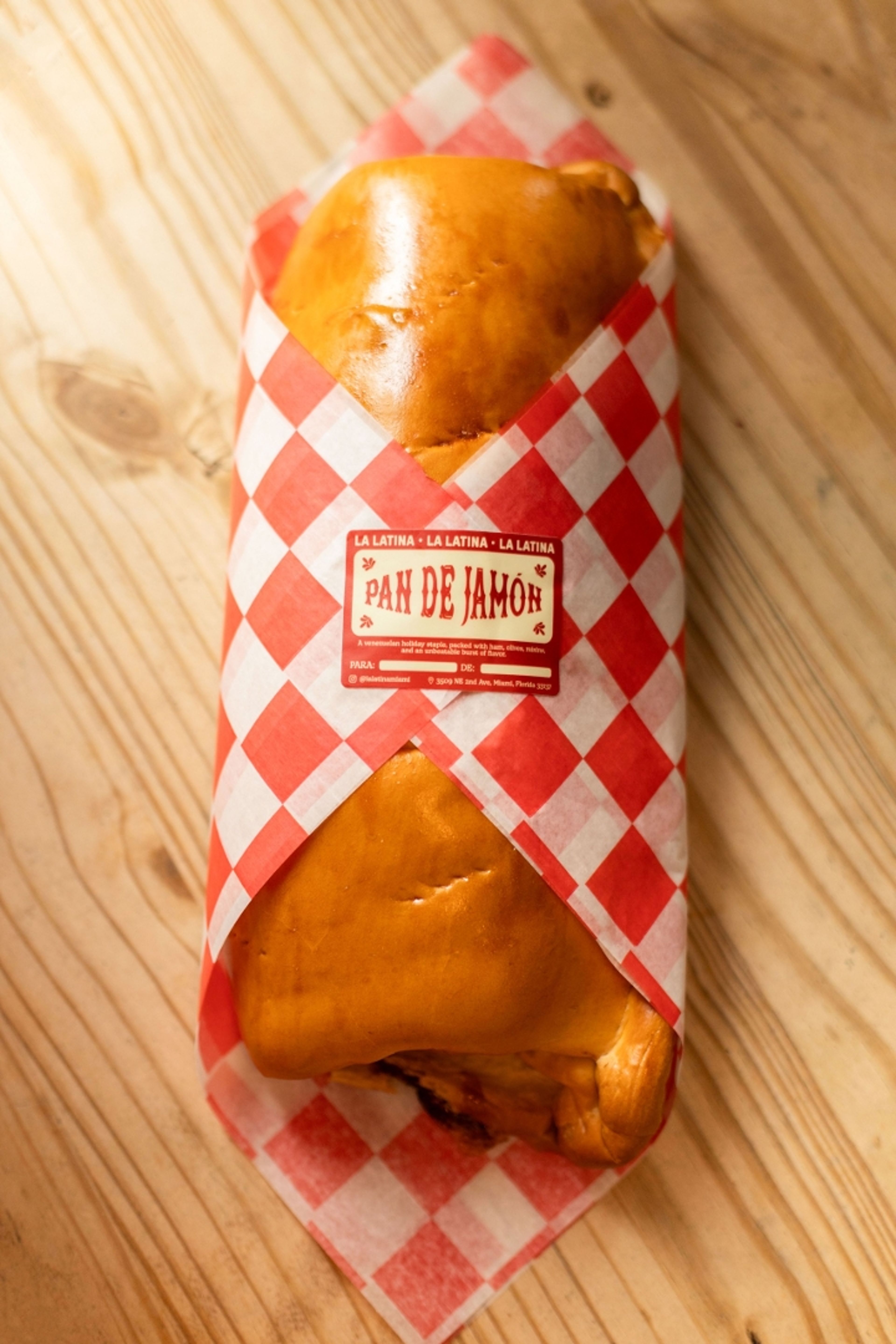 Pan de Jamón (Completo).