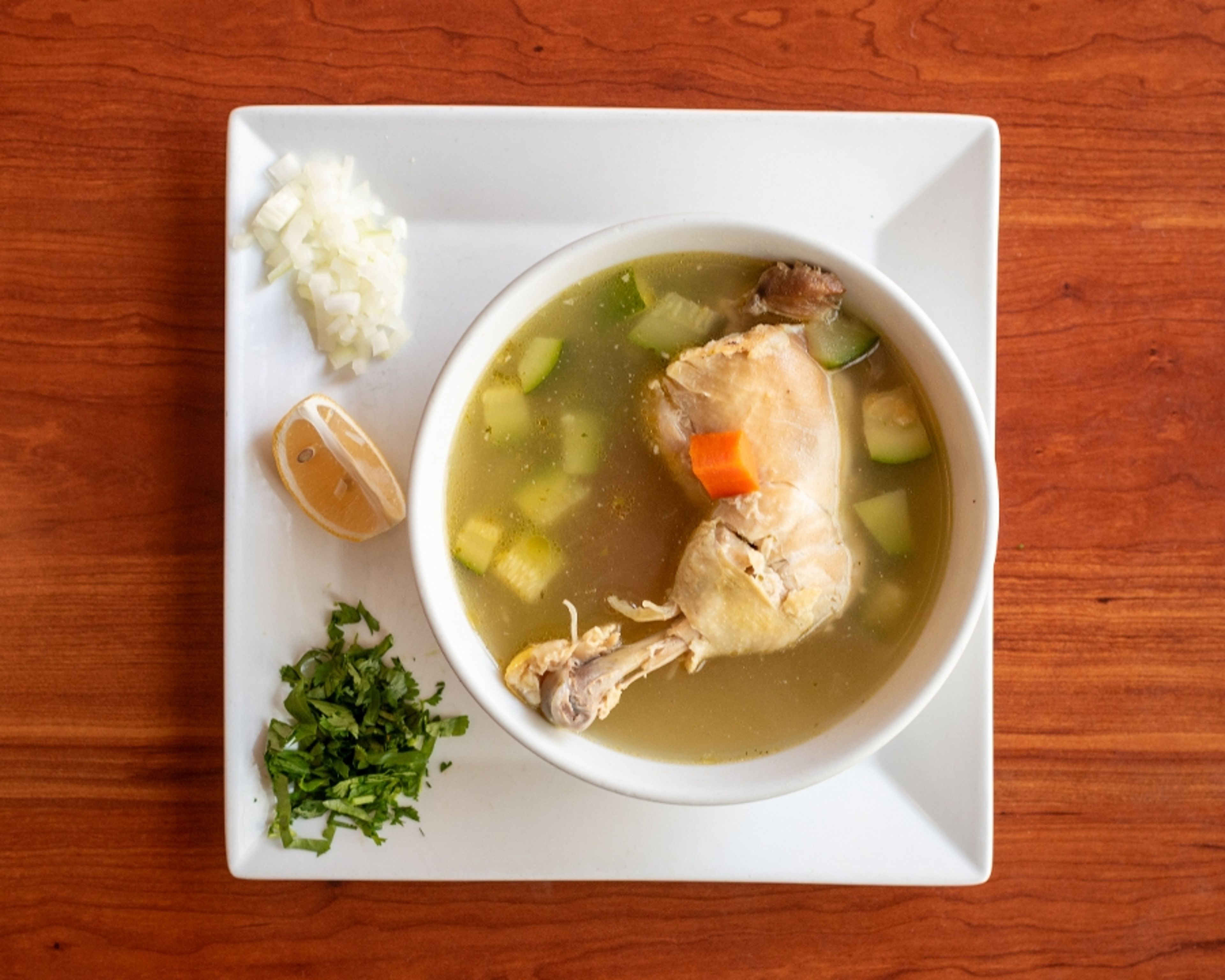 Sopa de Pollo Pequena.
