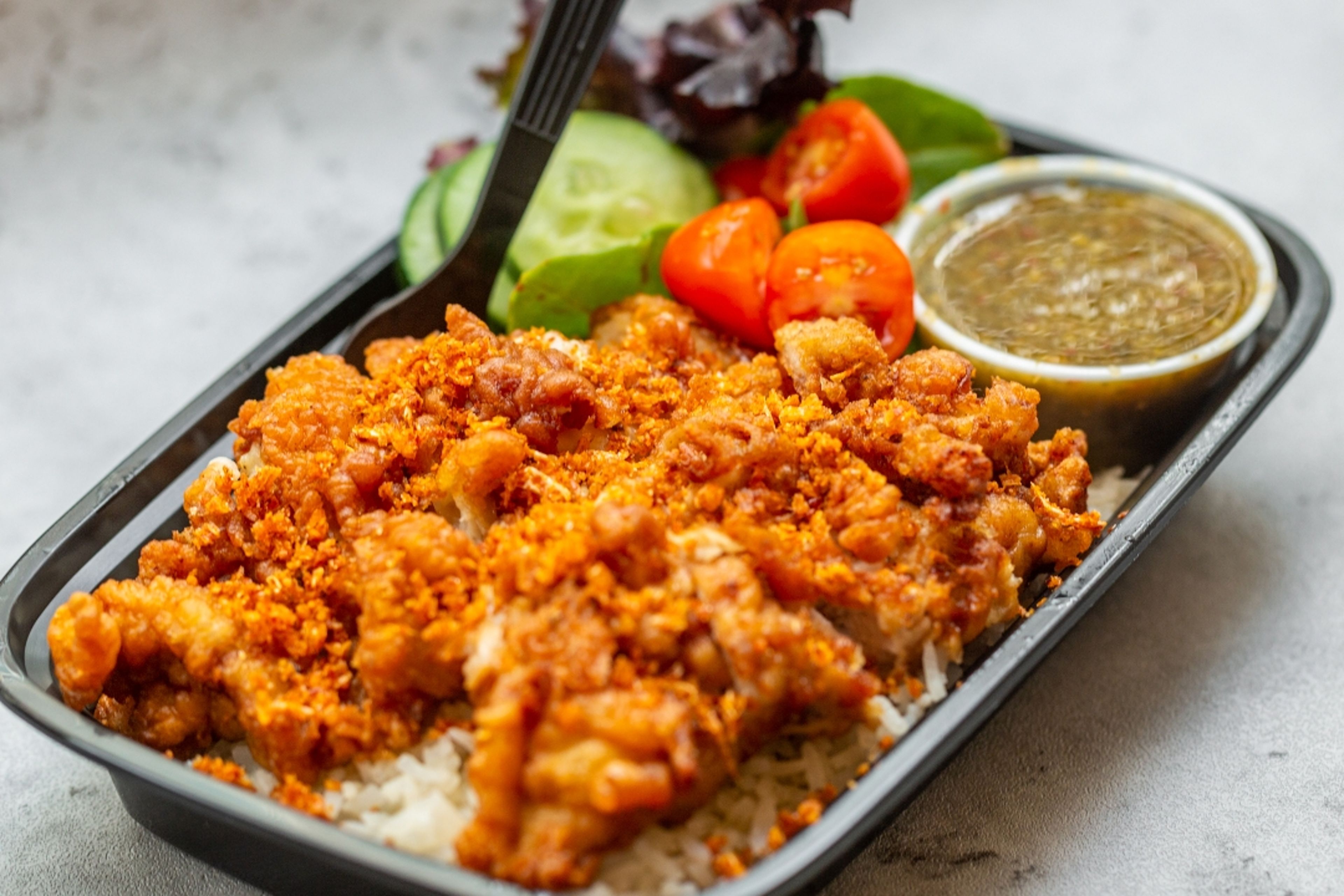 SPICY FRIED CHICKEN BOWL.