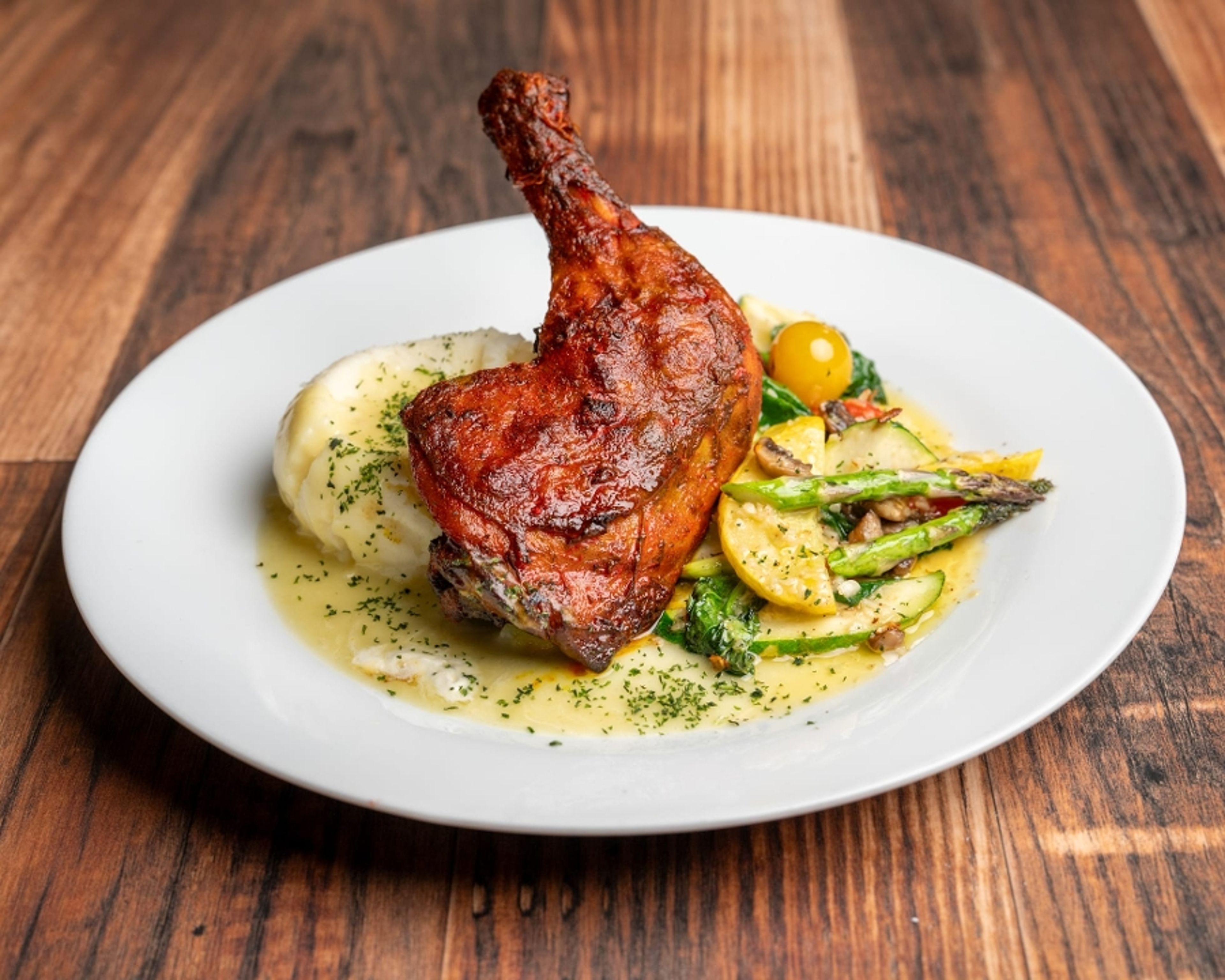 Satisfying Sandwiches: American Classics and Seafood Specialties