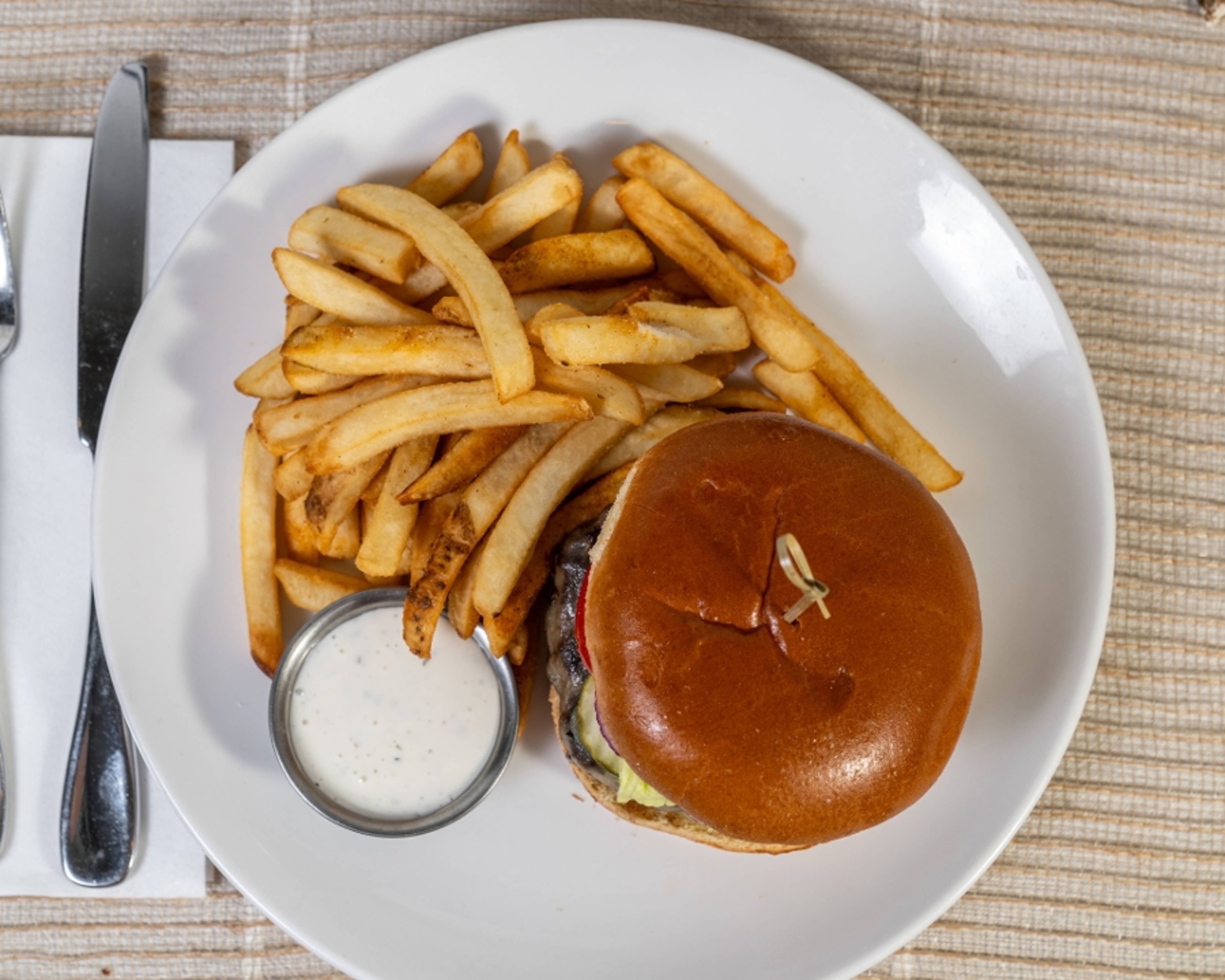 Classic cheeseburger.