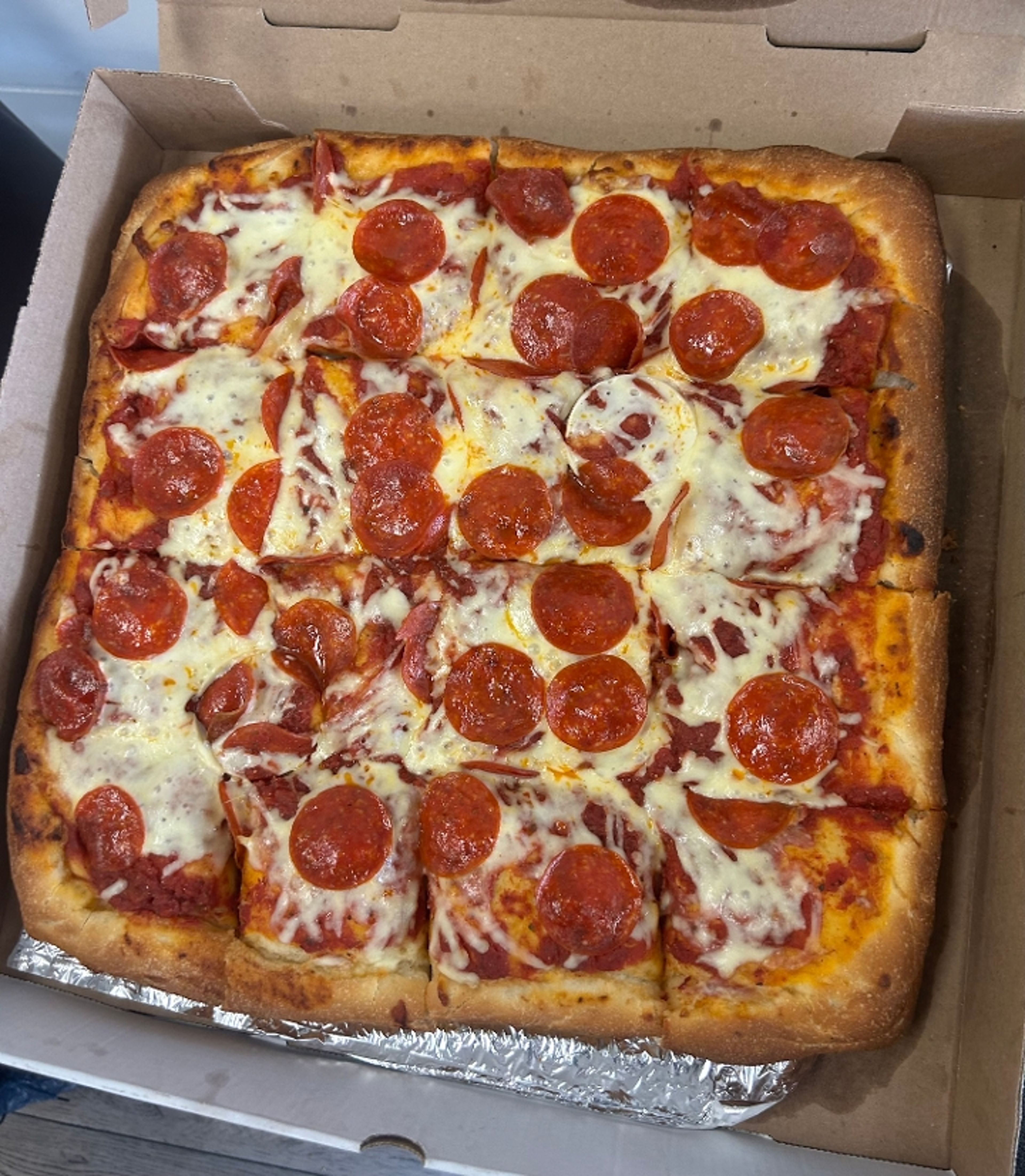 Sicilian 16 Slices.