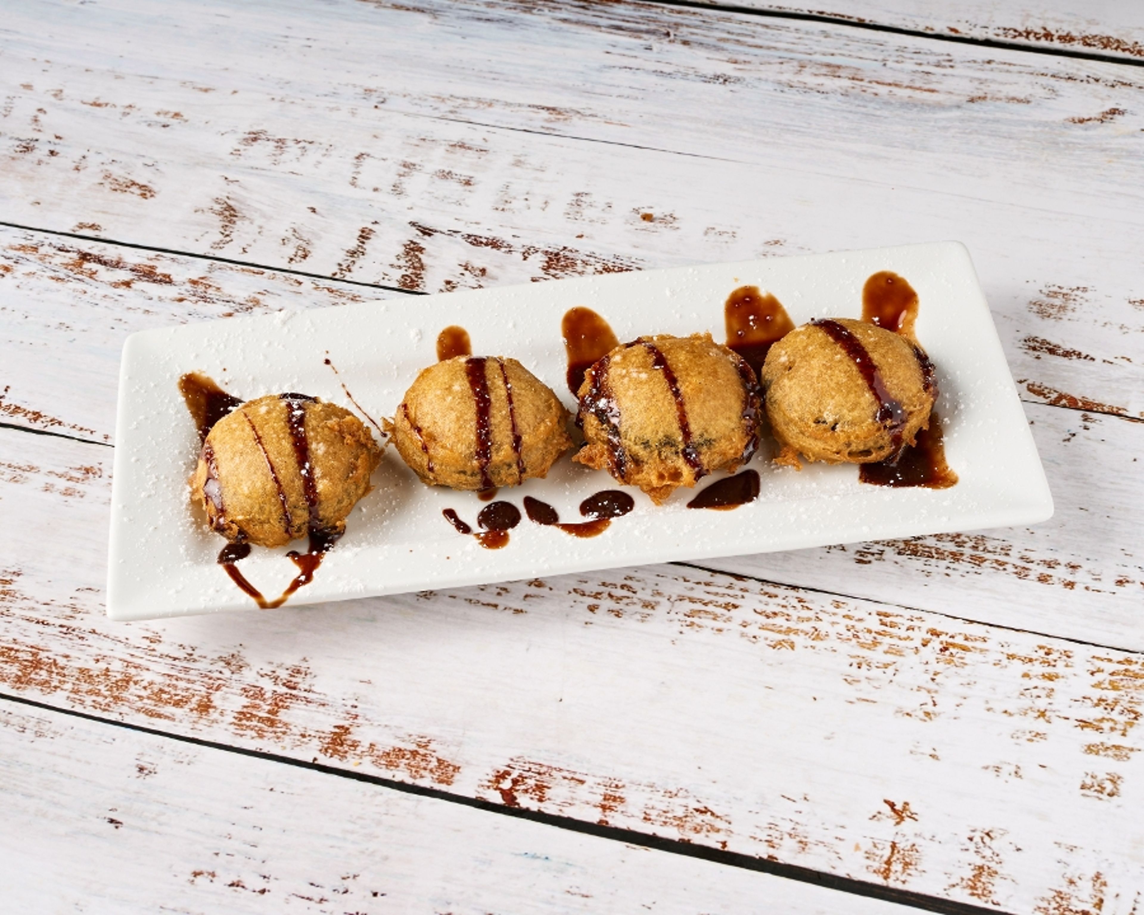6 PC BEIGNETS.