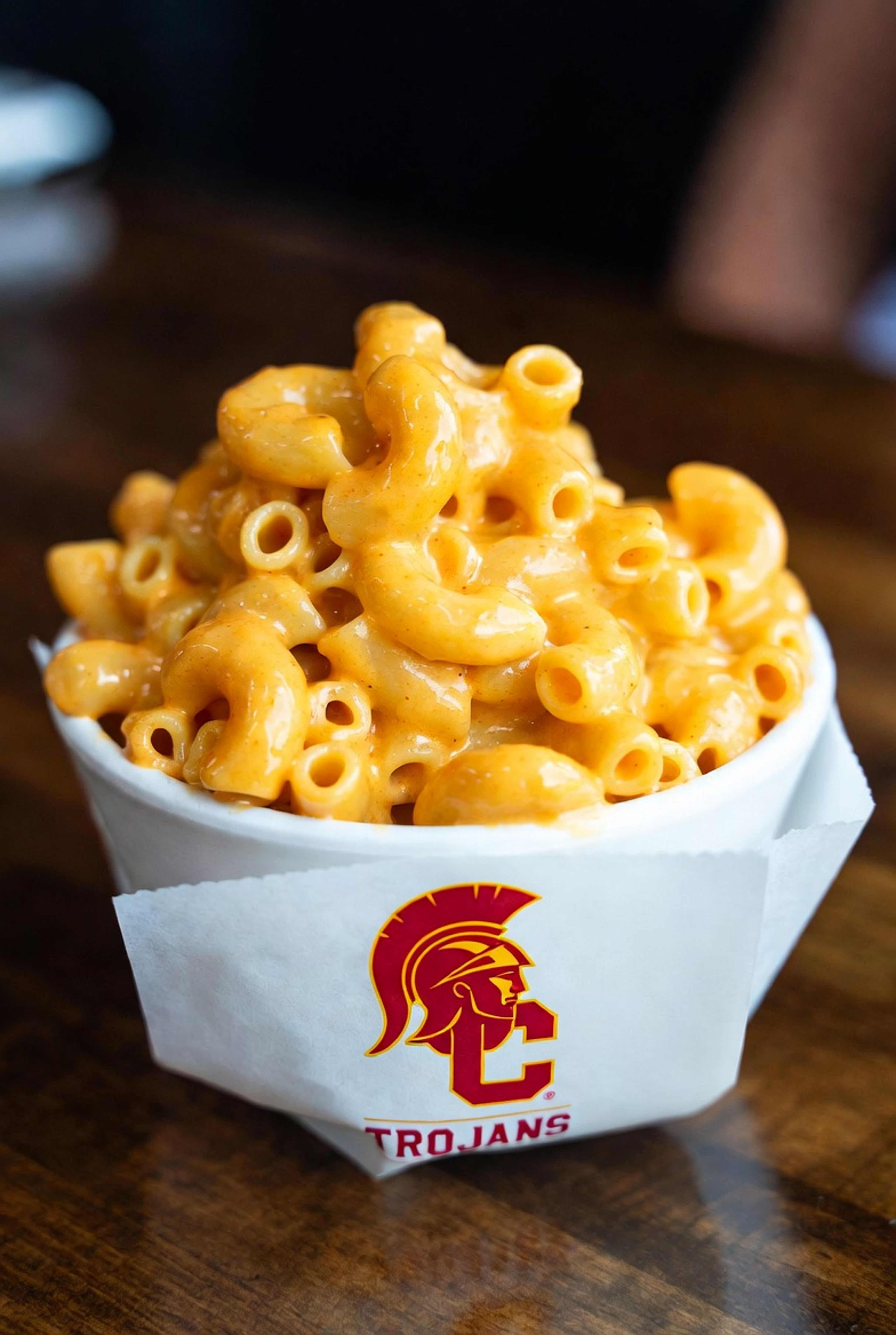 Leavy Late Night Alfredo ((Elbow pasta, Cheesy Alfredo sauce, Truffle oil)).