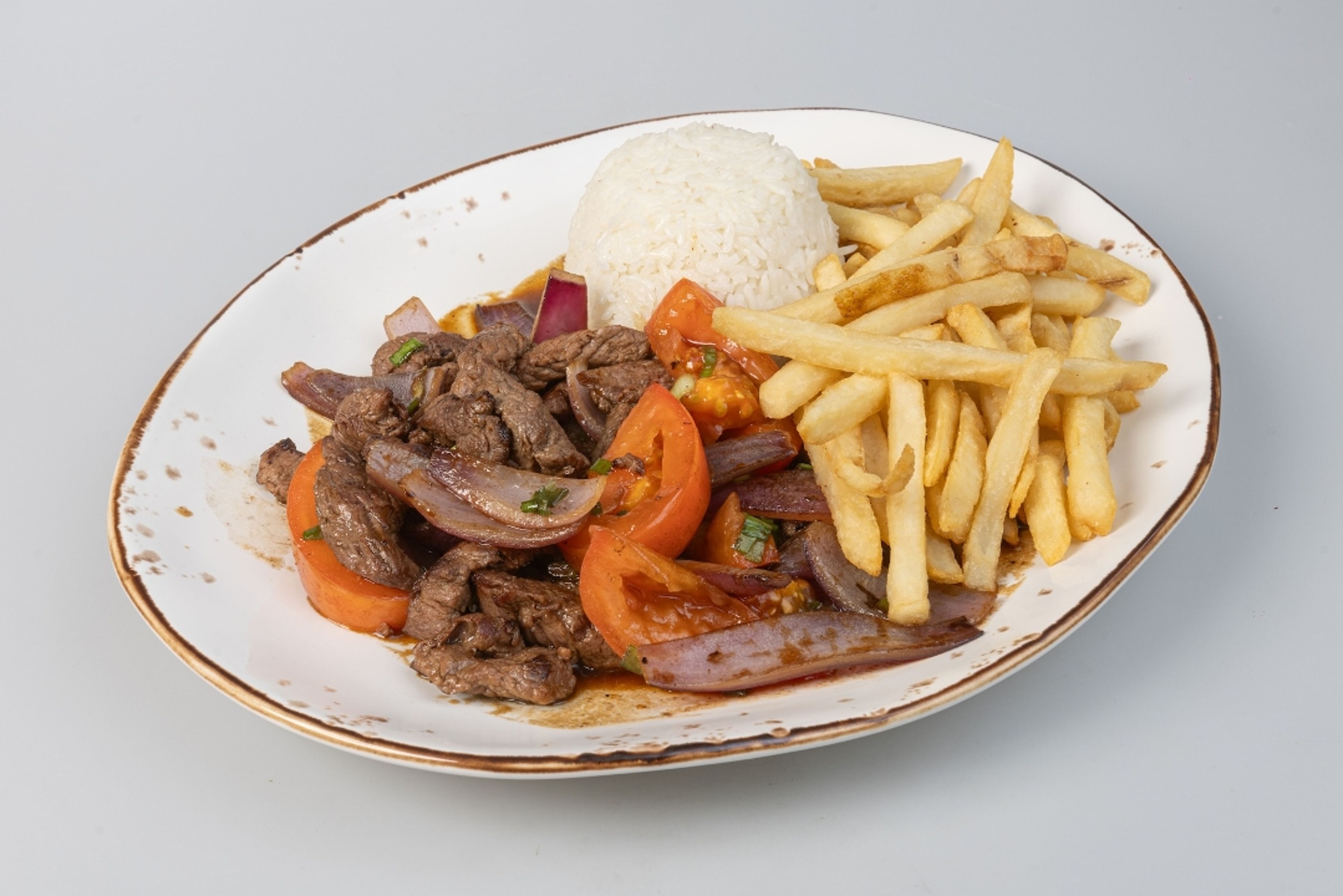 Lomo Saltado.