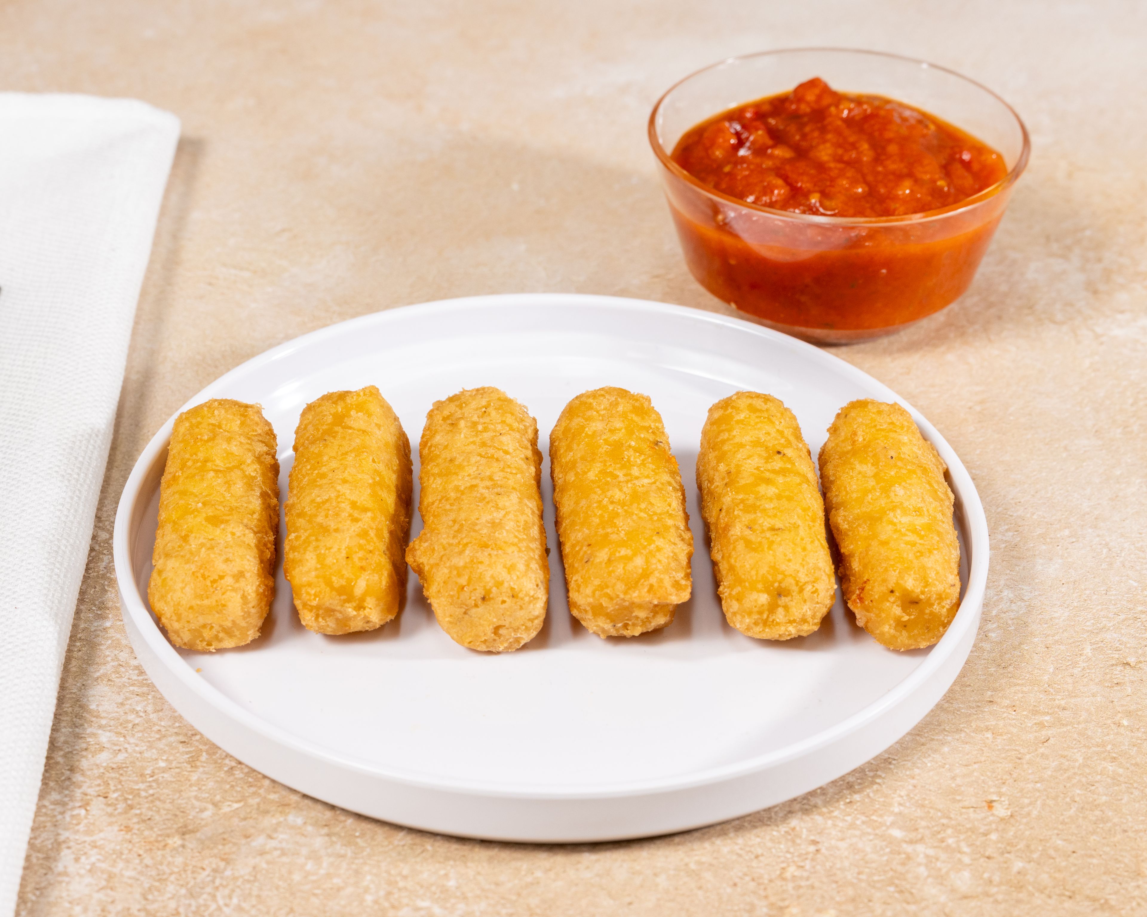 Mozzarella Sticks (6pcs).