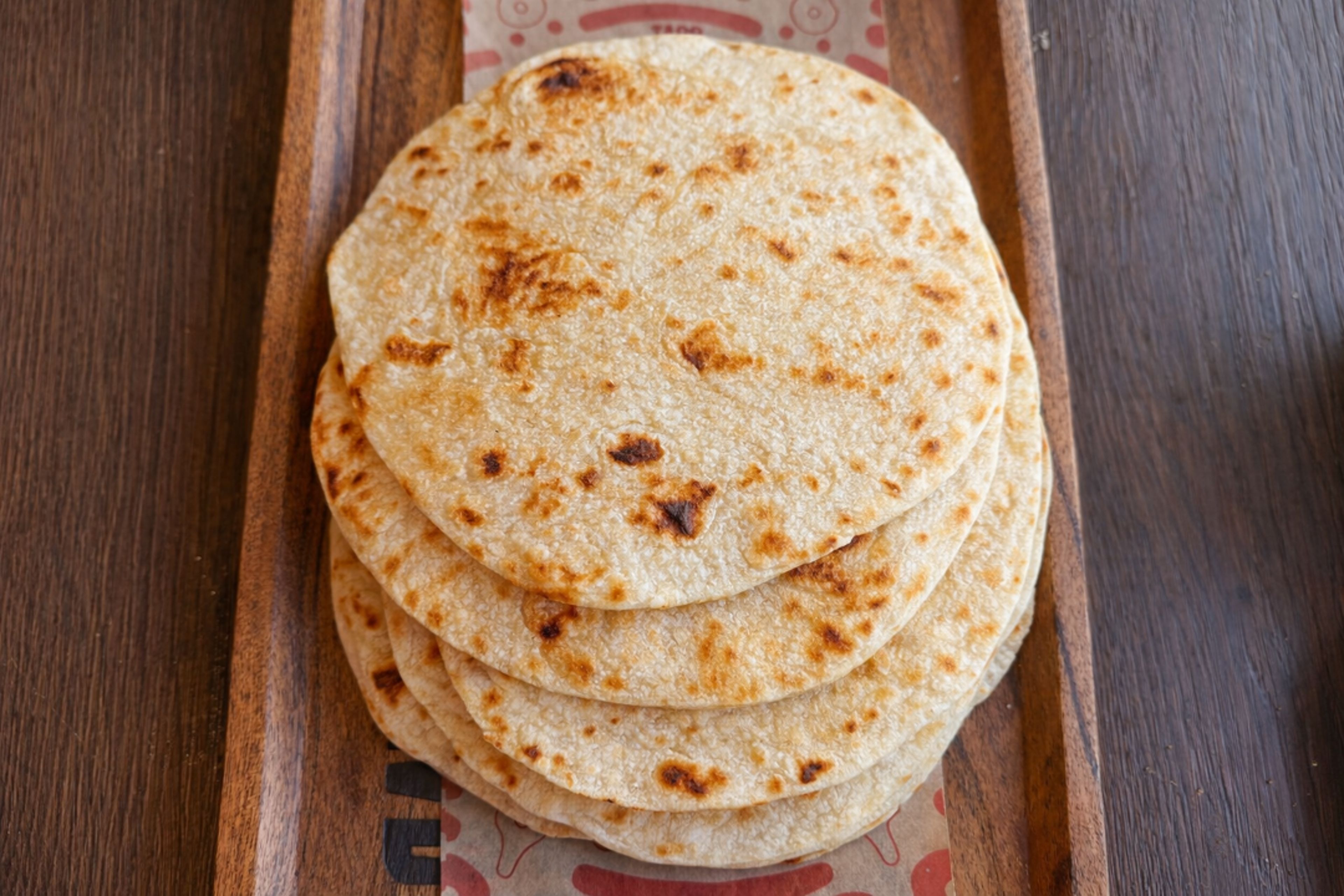 FLOUR TORTILLA 8".