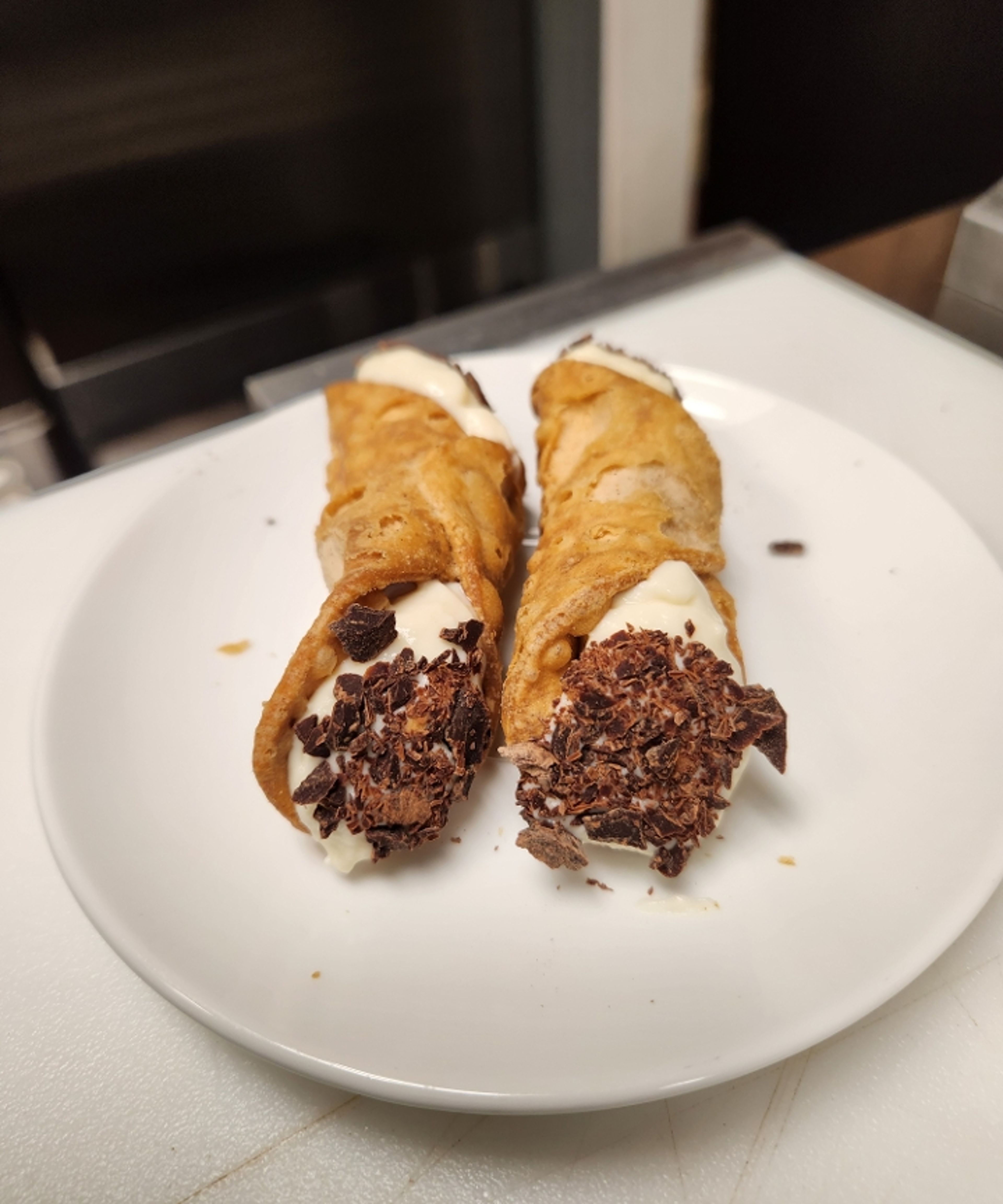 Cannoli.