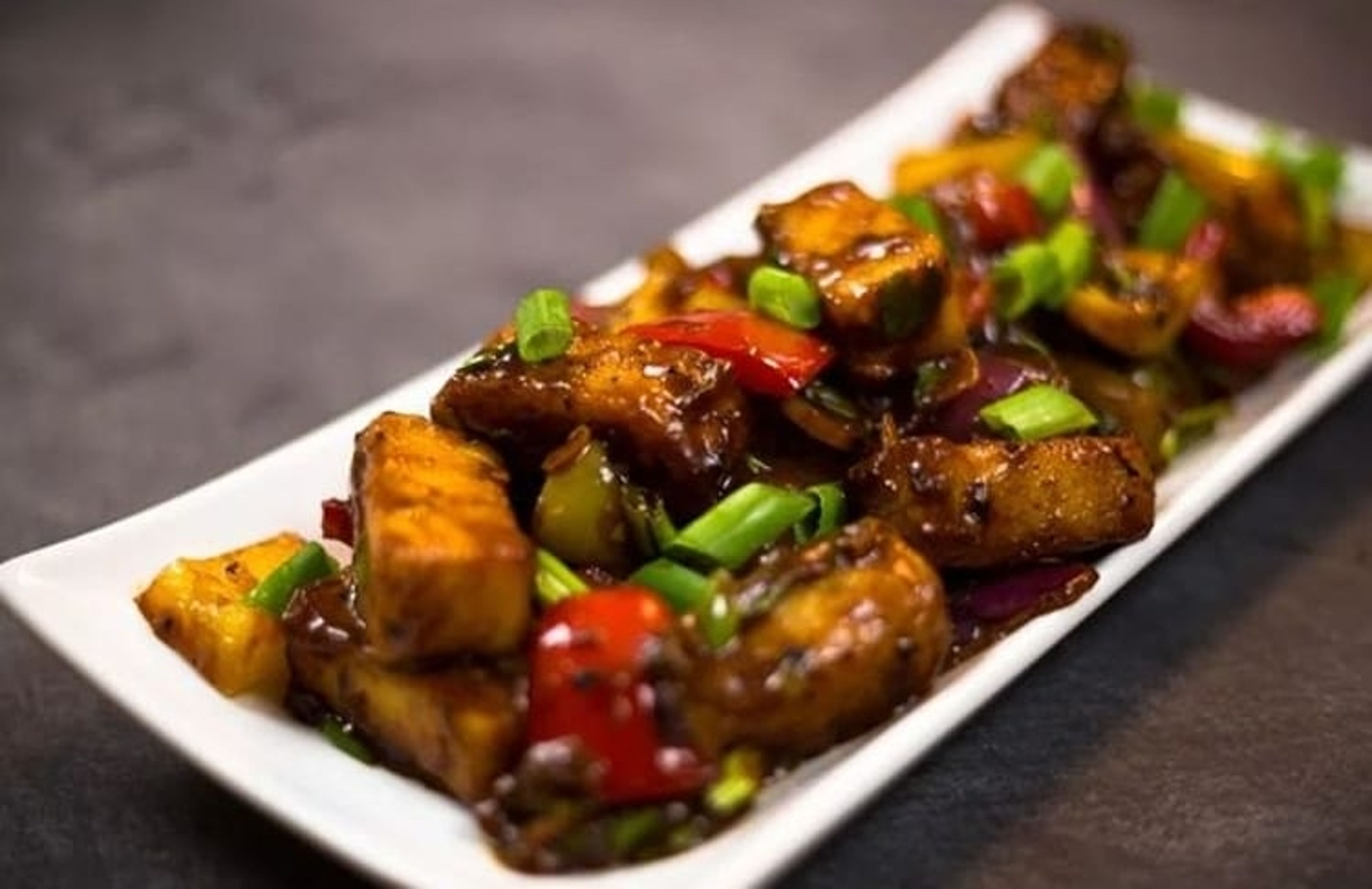 Bucket Chilli Paneer.