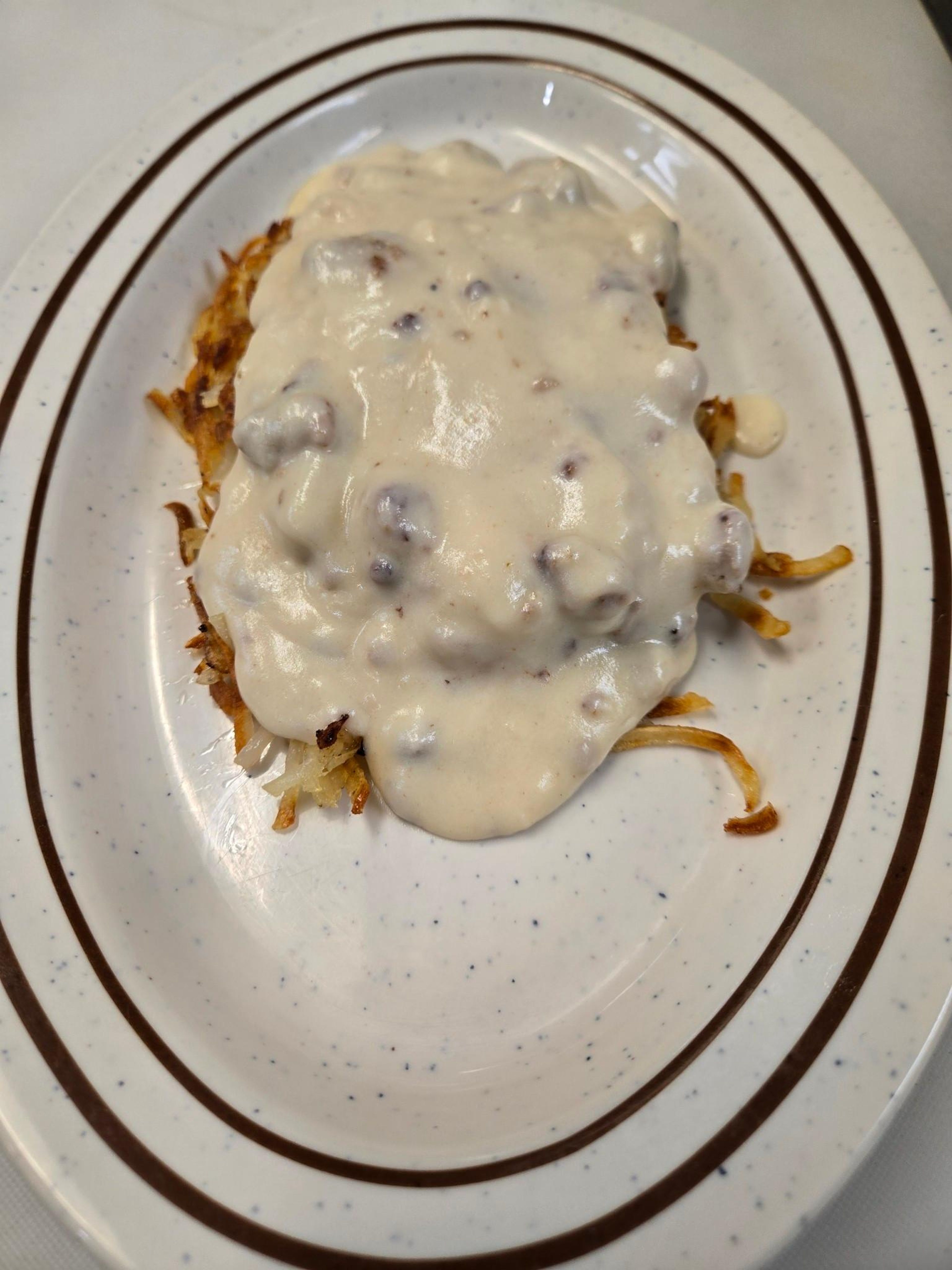 HASH BROWNS W GRAVY.
