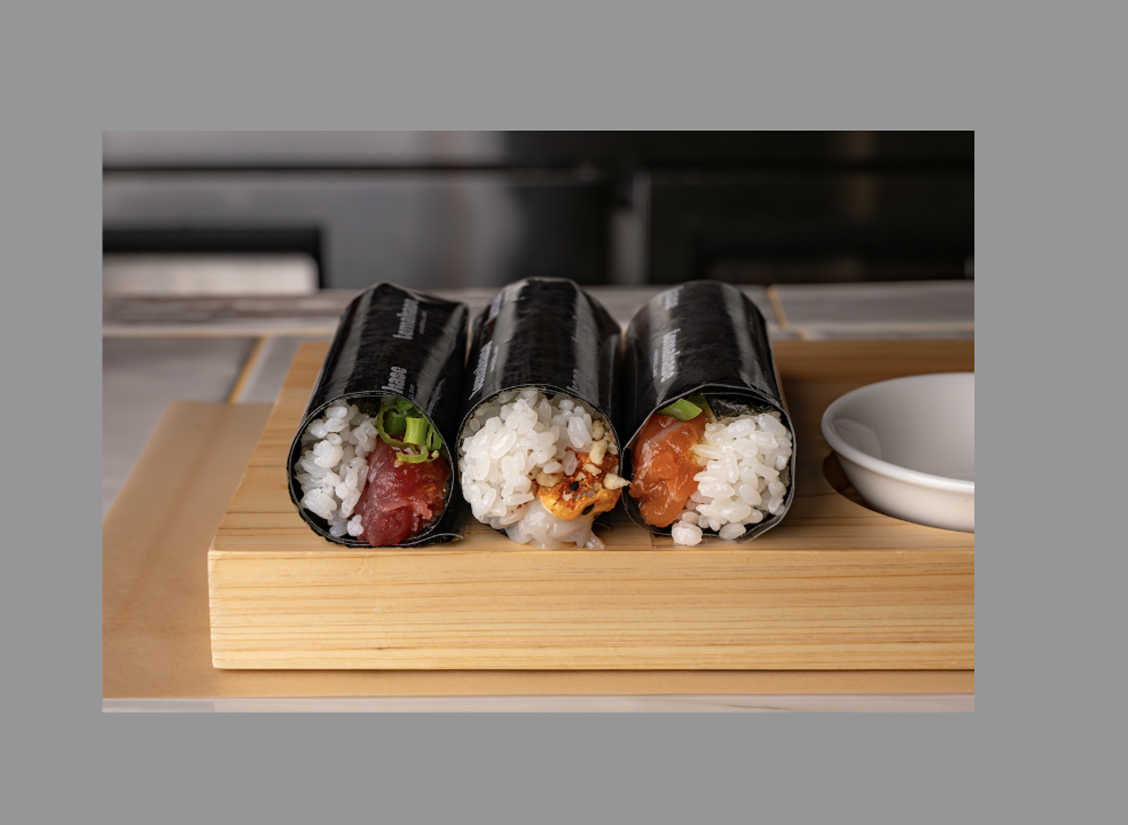 Spicy Scallop Handroll.