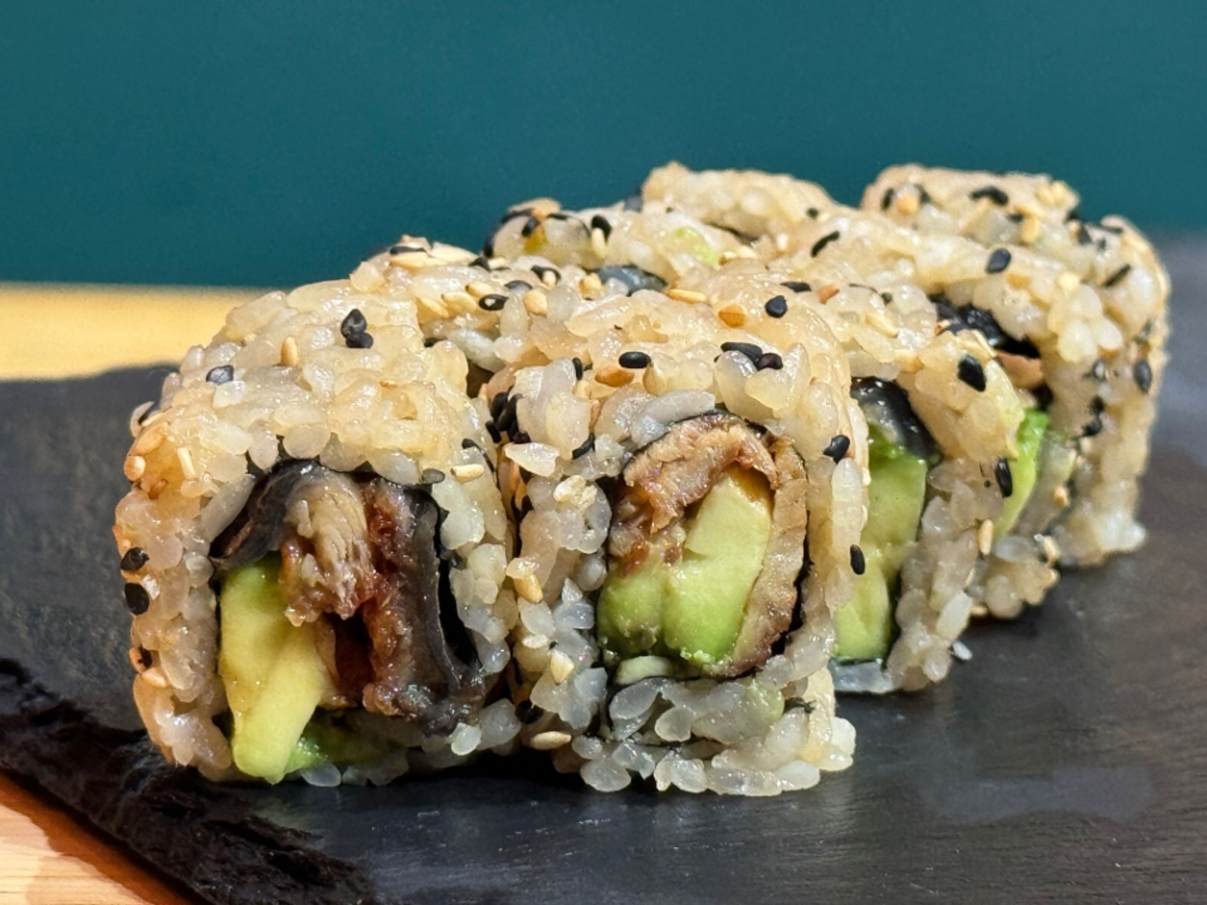 T - Uramaki Unagi.