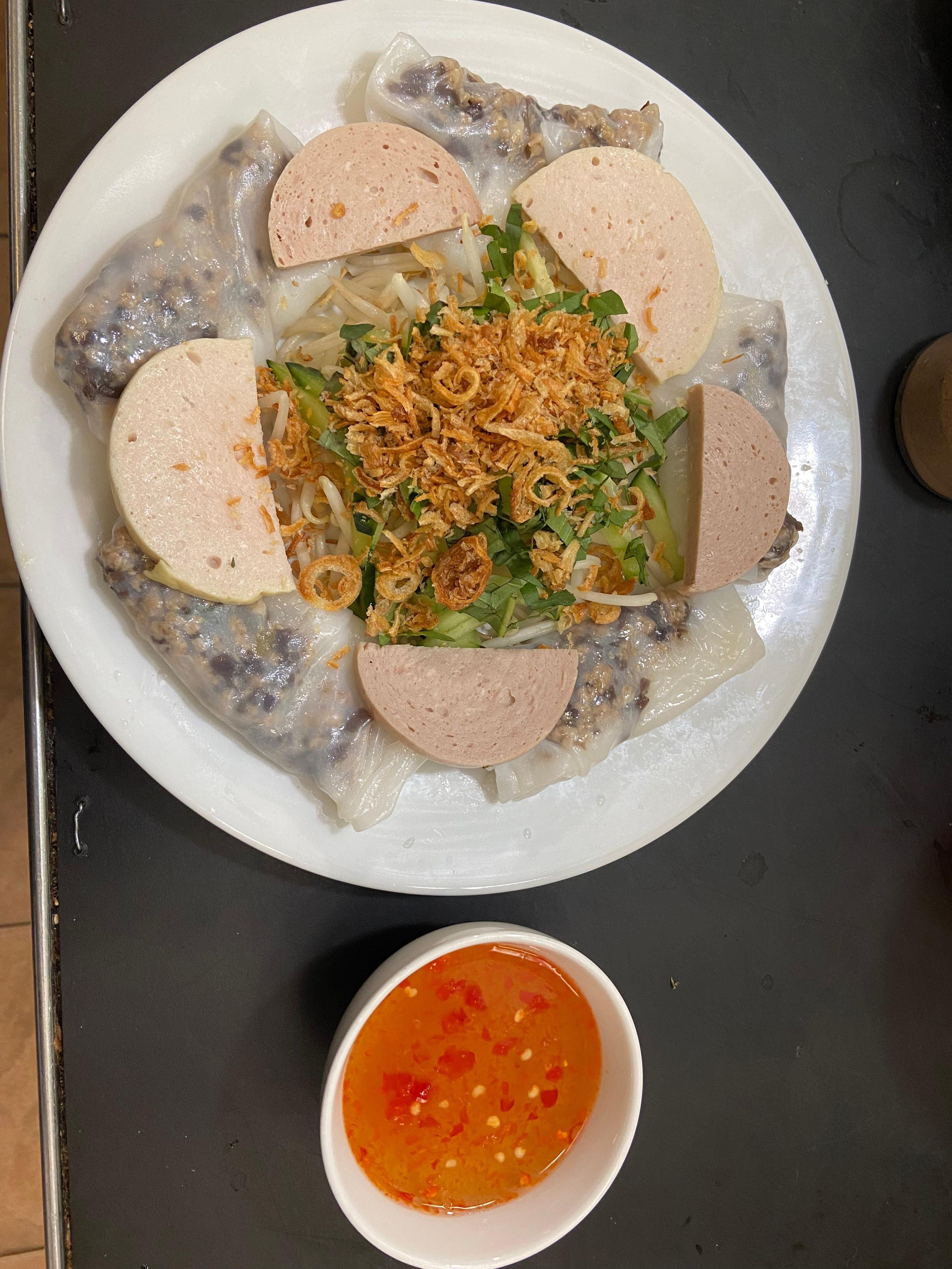 N6 - Bánh cuốn - steamed roll rice pancake.