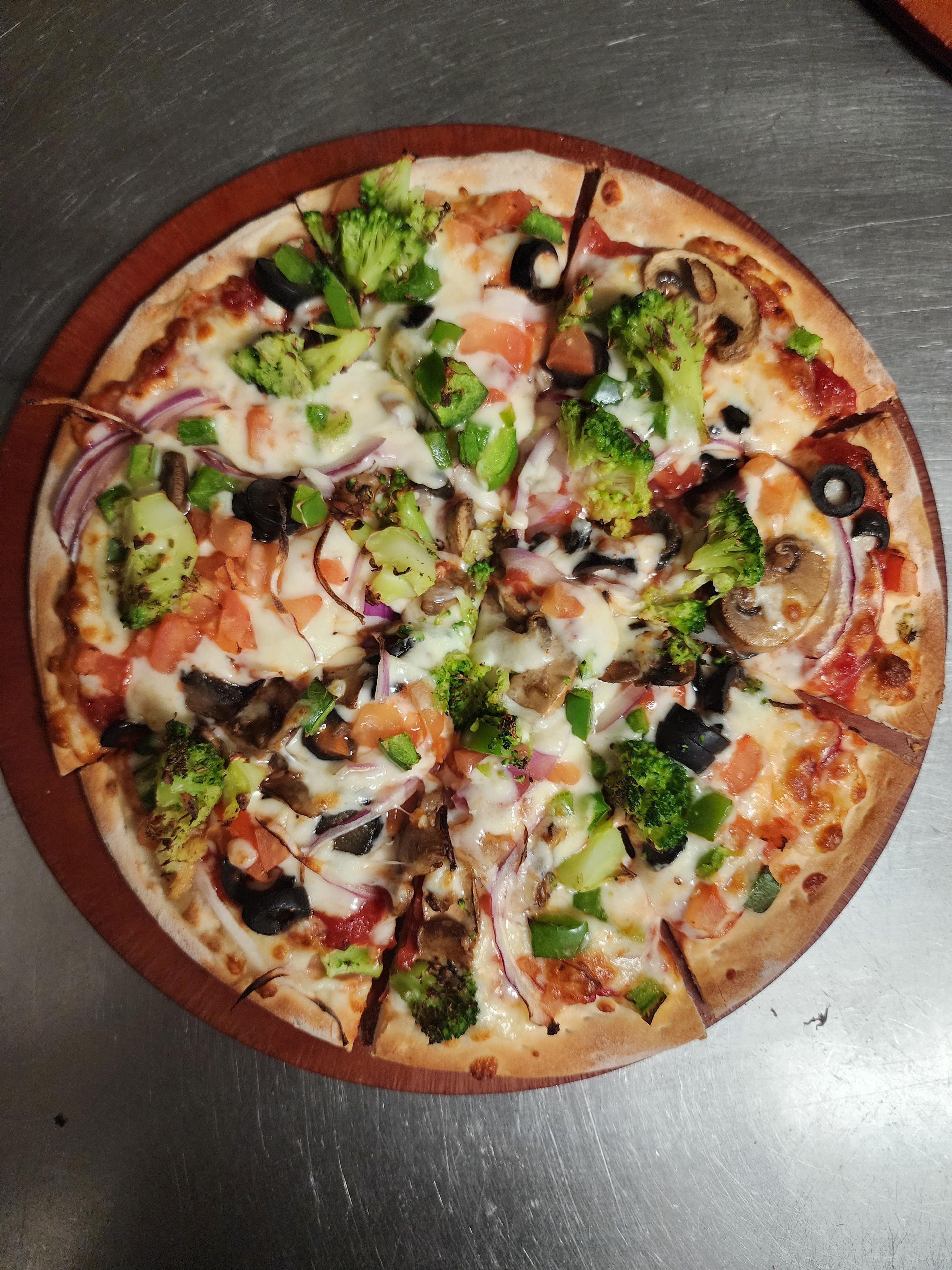 Small Veggie Lovers.