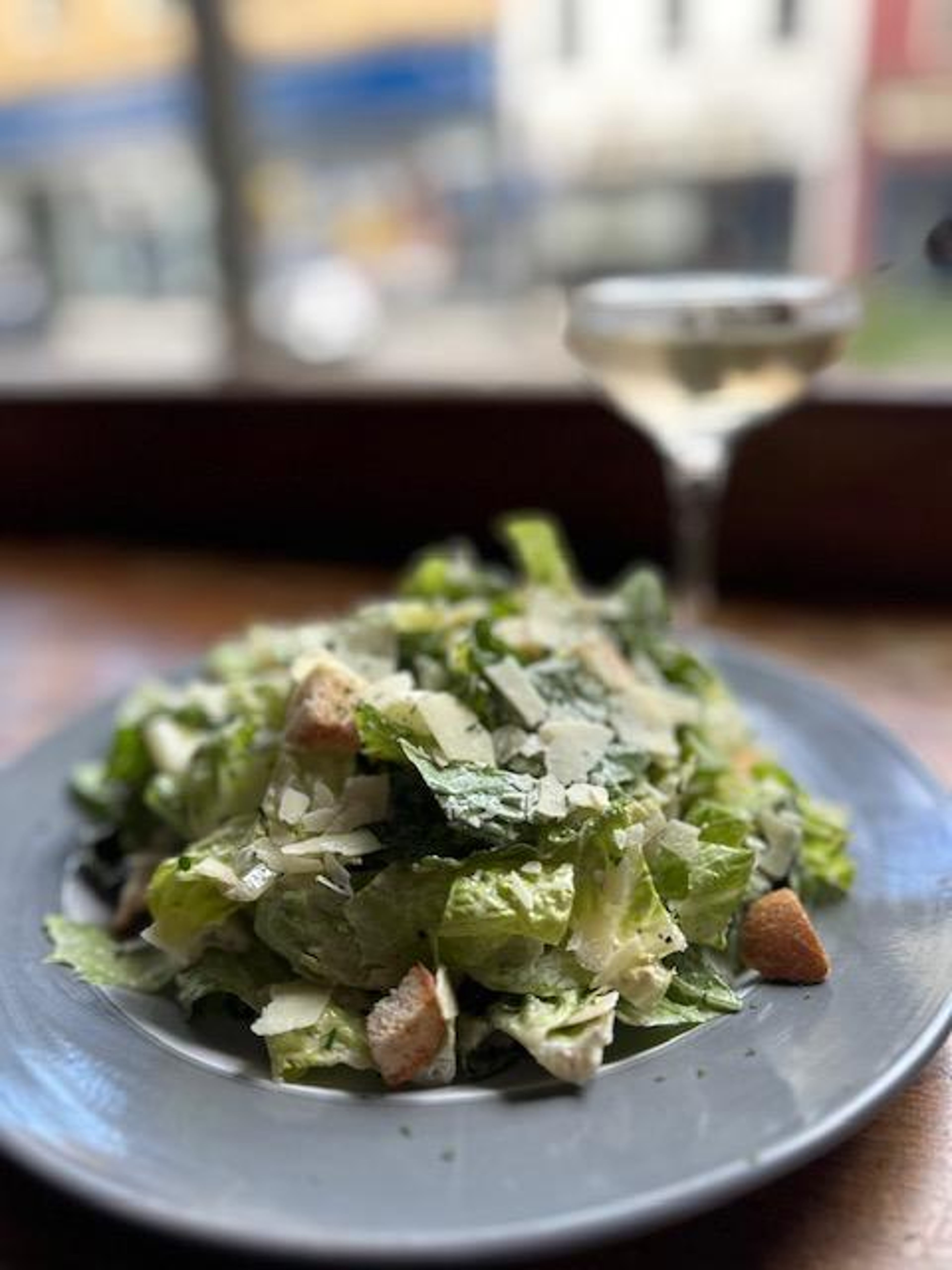 CLASSIC CAESAR SALAD.