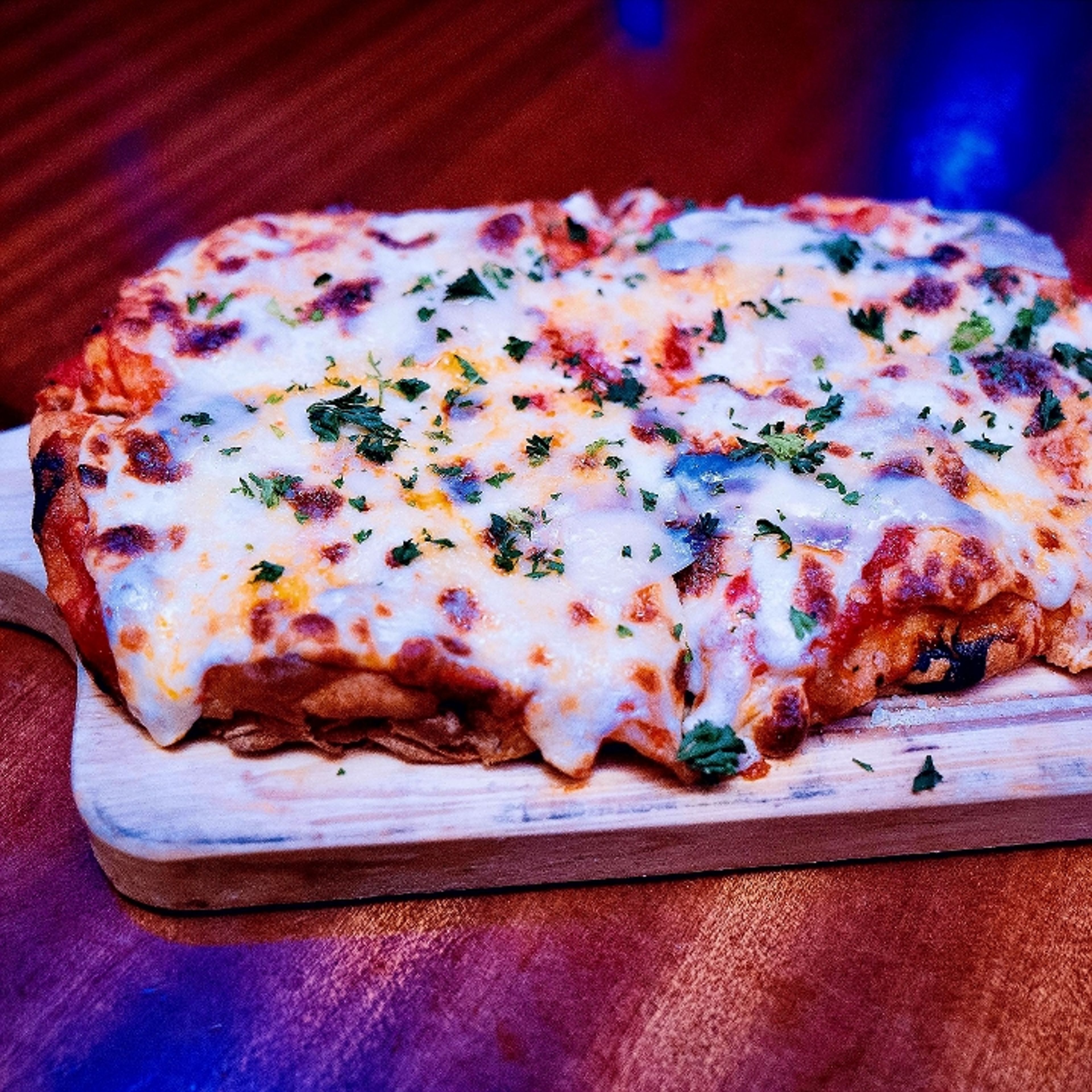 Classic American Eats: Burgers, Wings, and More