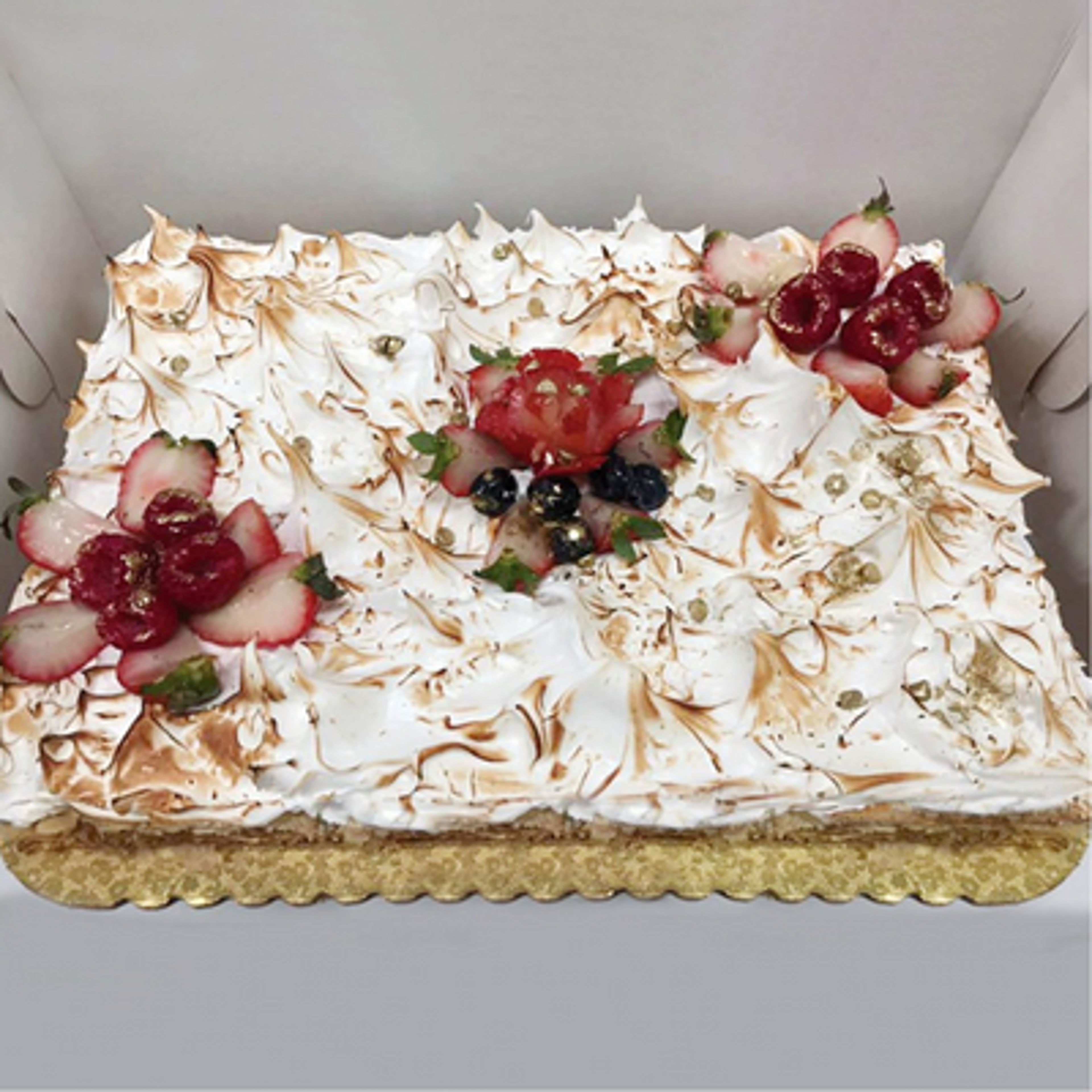 Strawberry Imperial (12 People) - Order with 24 hours in advanced.