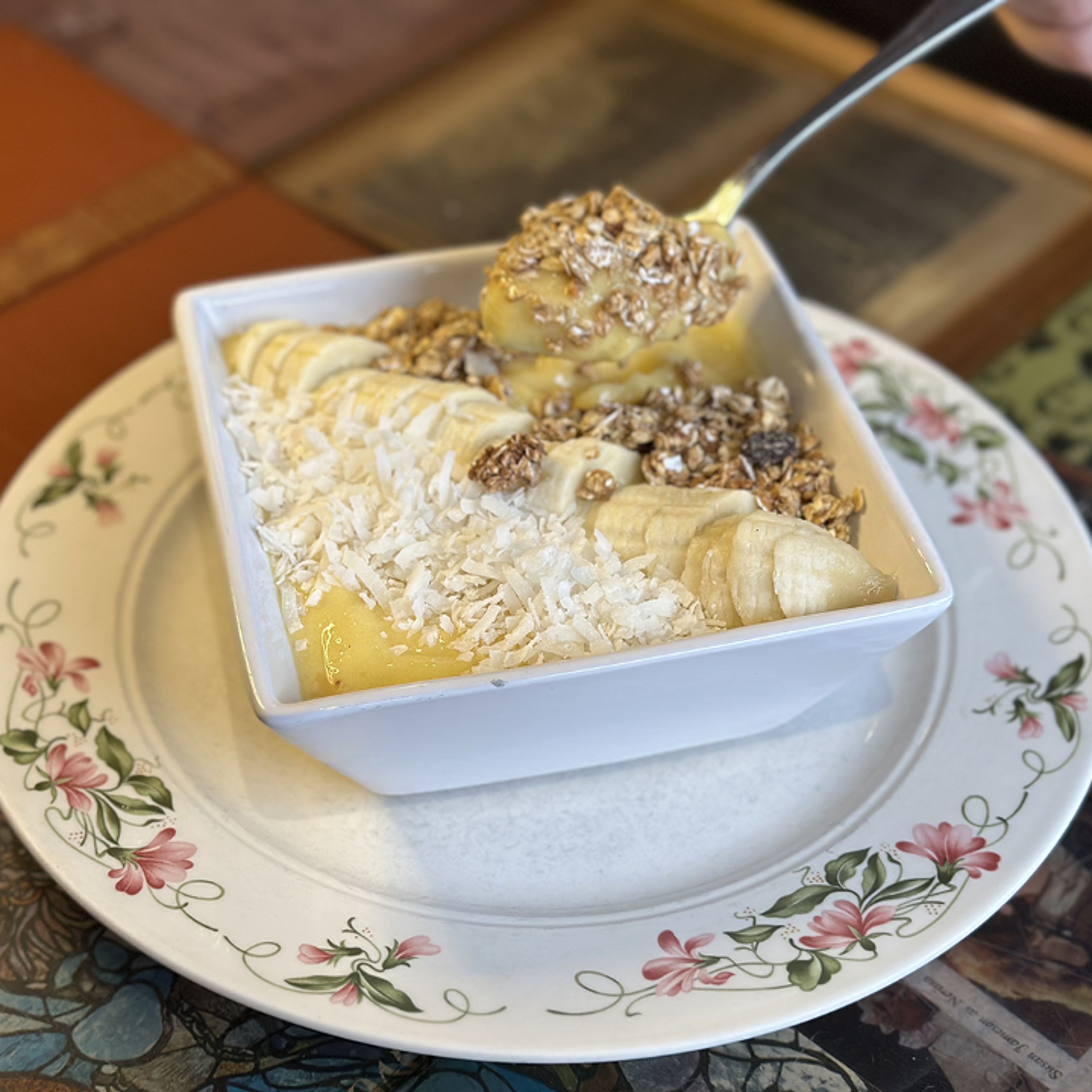 Tropical Smoothie Bowl.