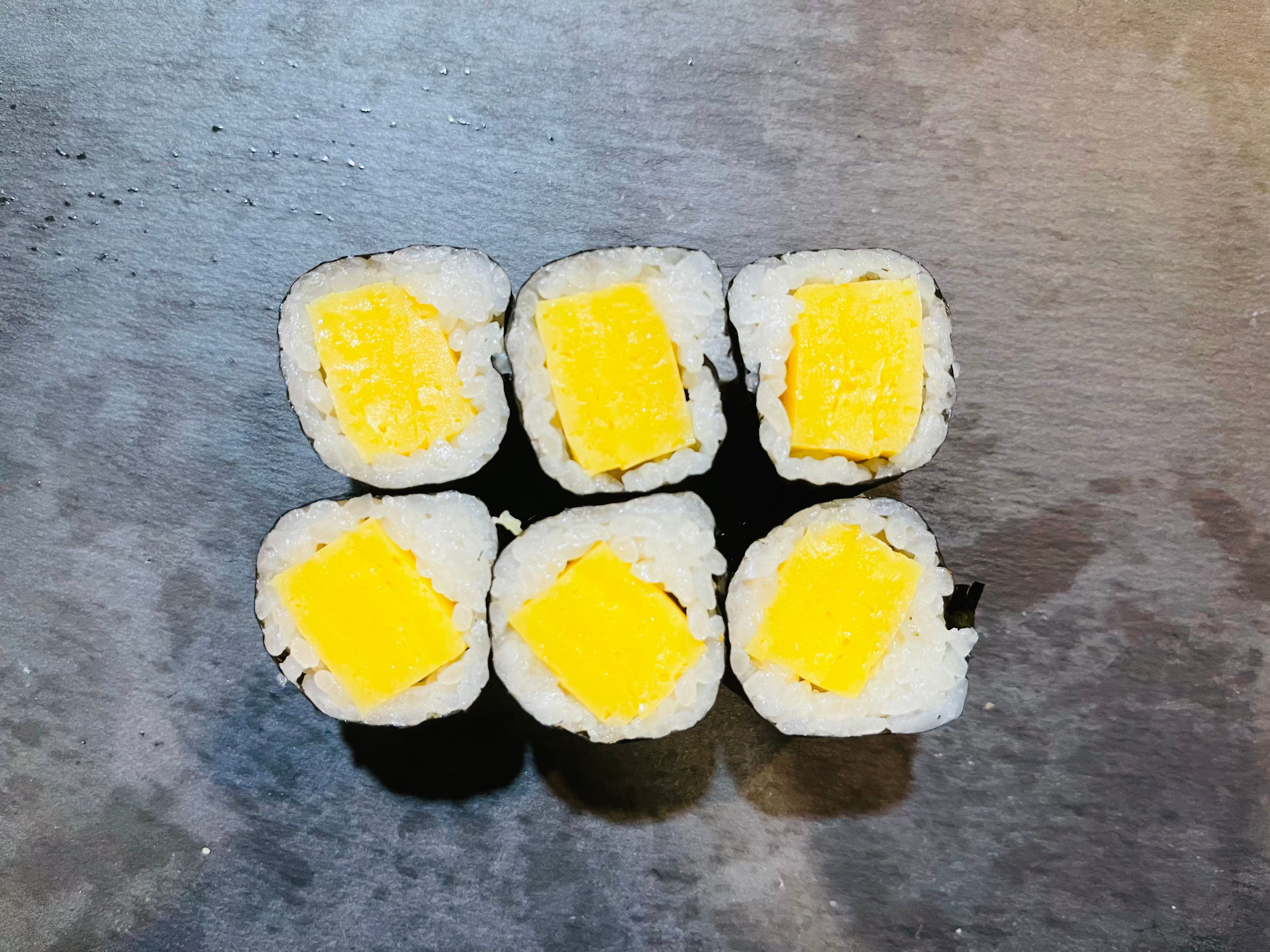 Tomago Roll.