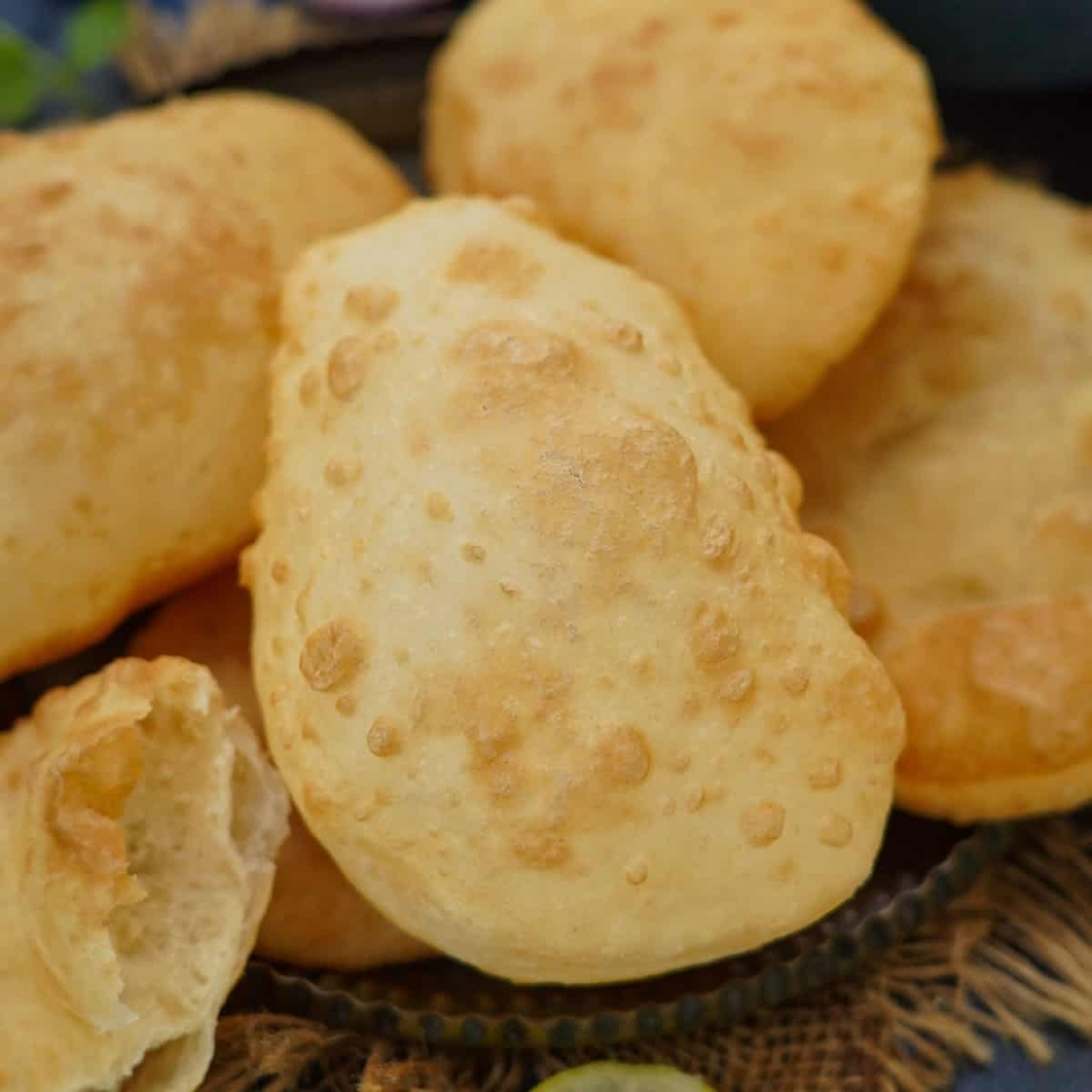 EXTRA BHATURA.