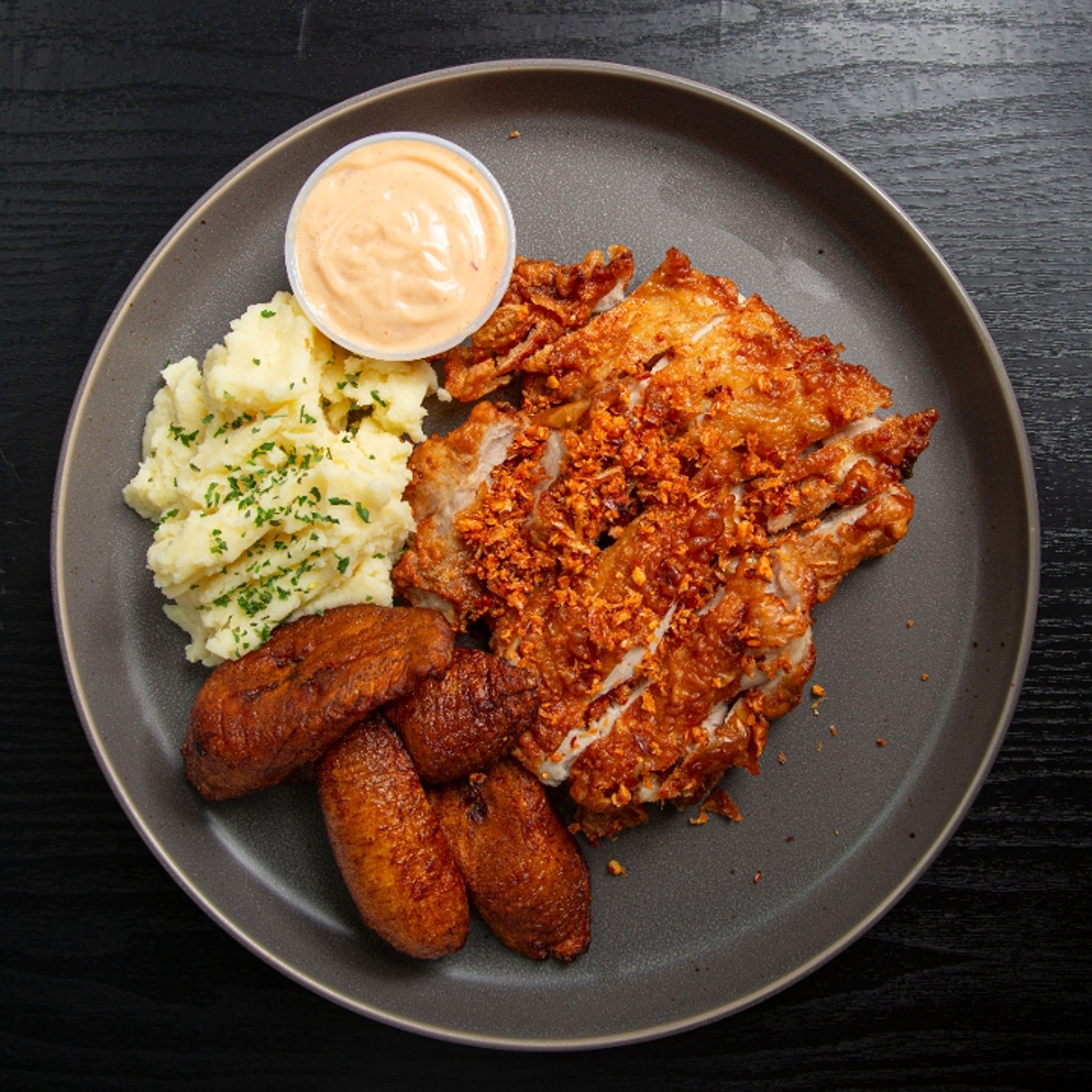 SPICY CHICKEN PLATTER.