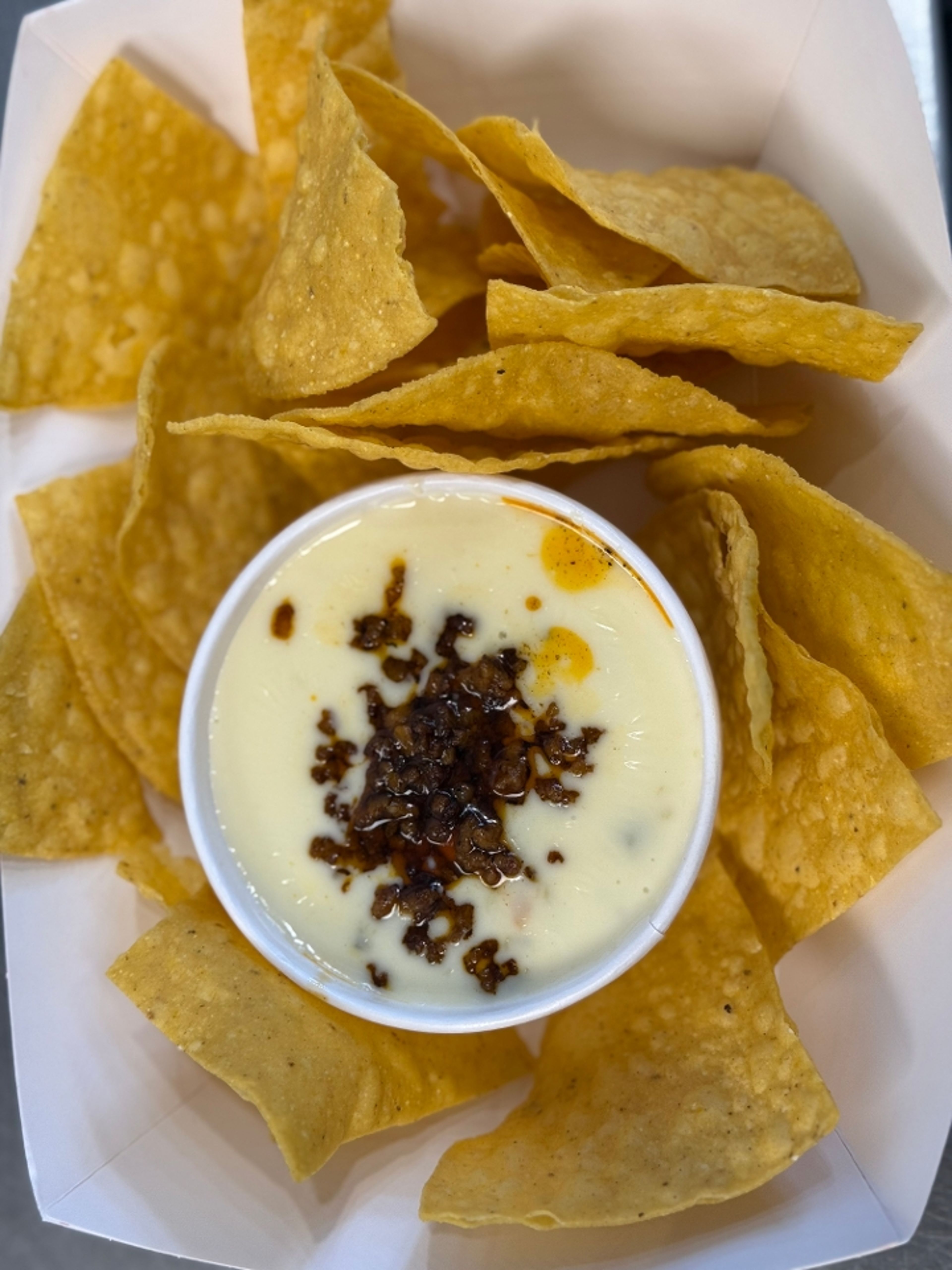 Choriqueso dip and chips.
