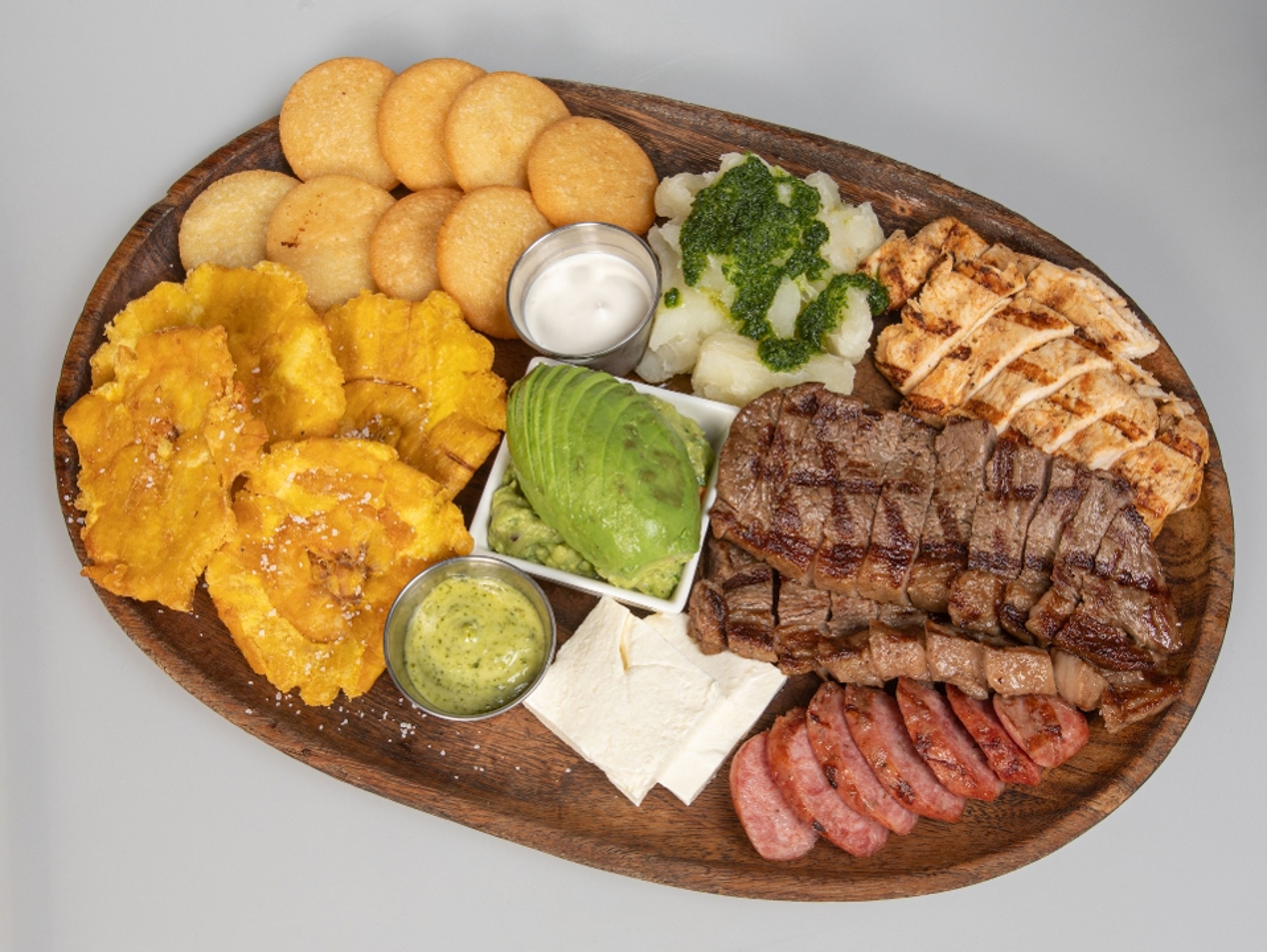 Parrilla Mixta Bocas Grill.