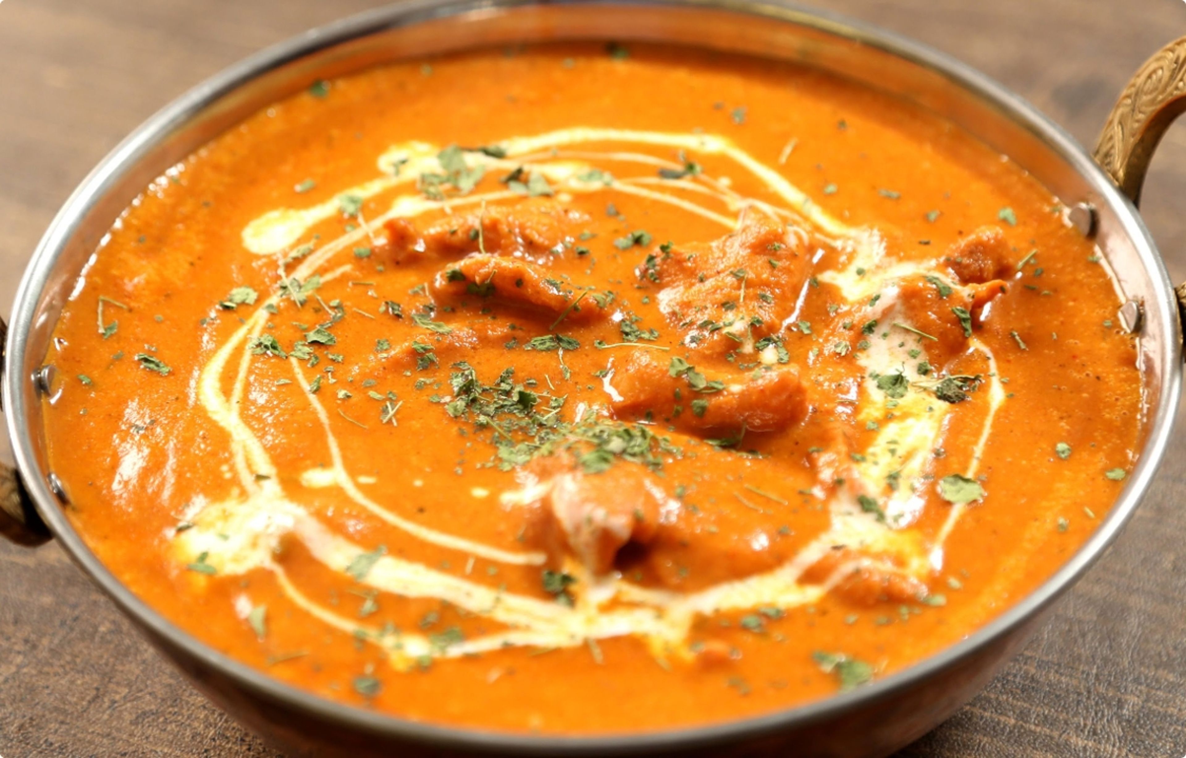 Butter chicken combo (butter chicken,Naan,samosa,Rice,Desert,soda).