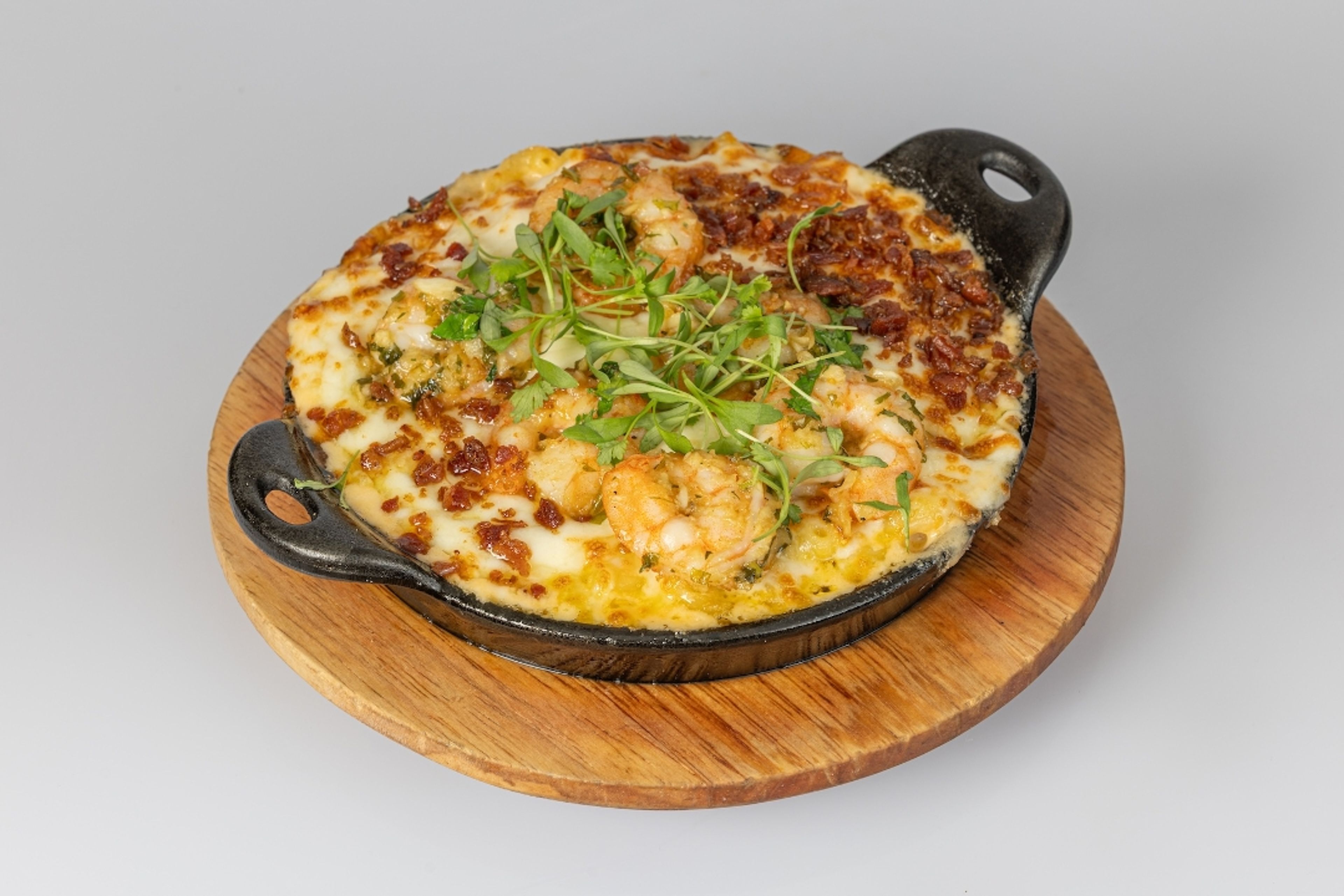 Seafood Mac Carbonara.