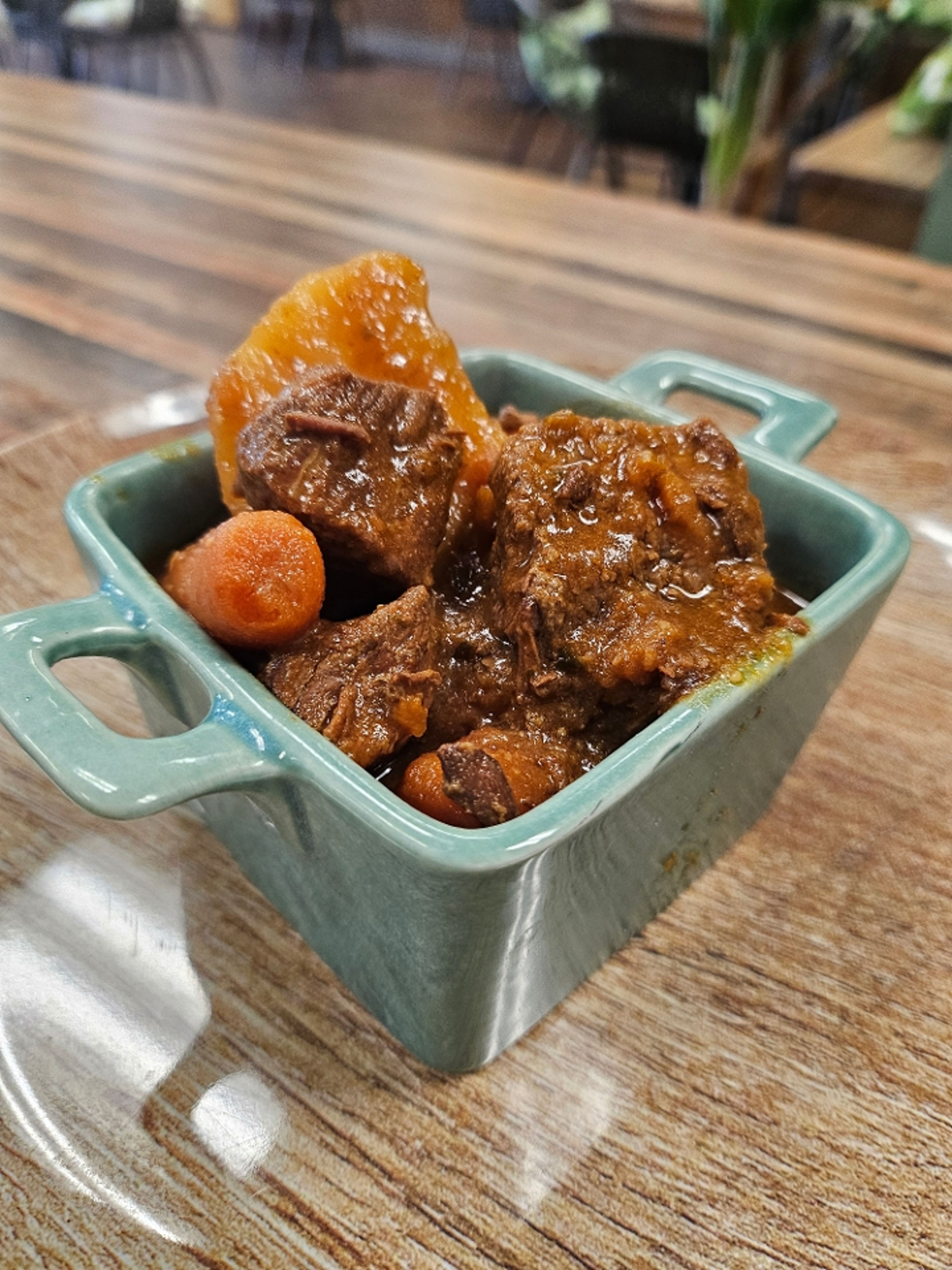 Boliche/Carne Guisada.