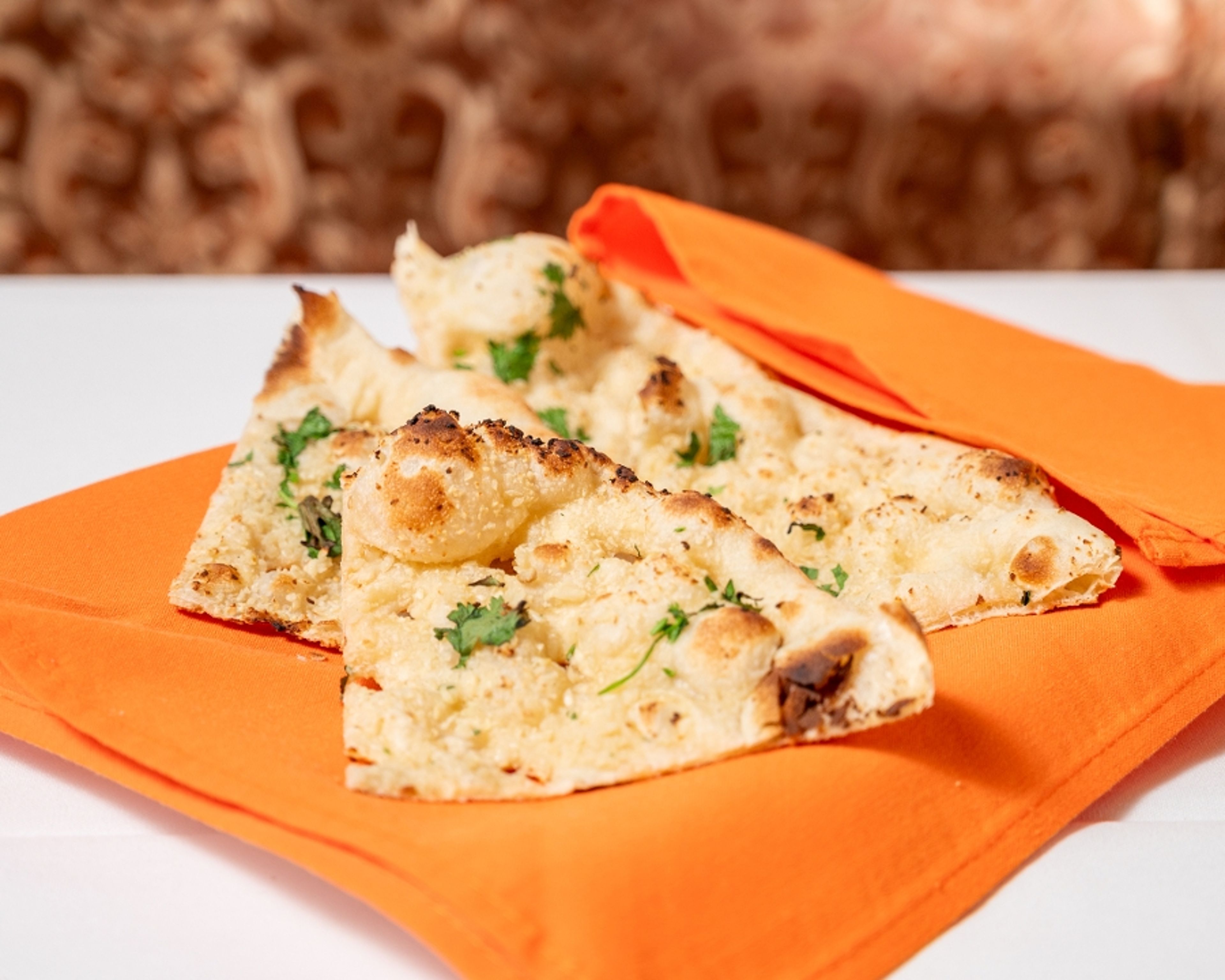 GARLIC NAAN.