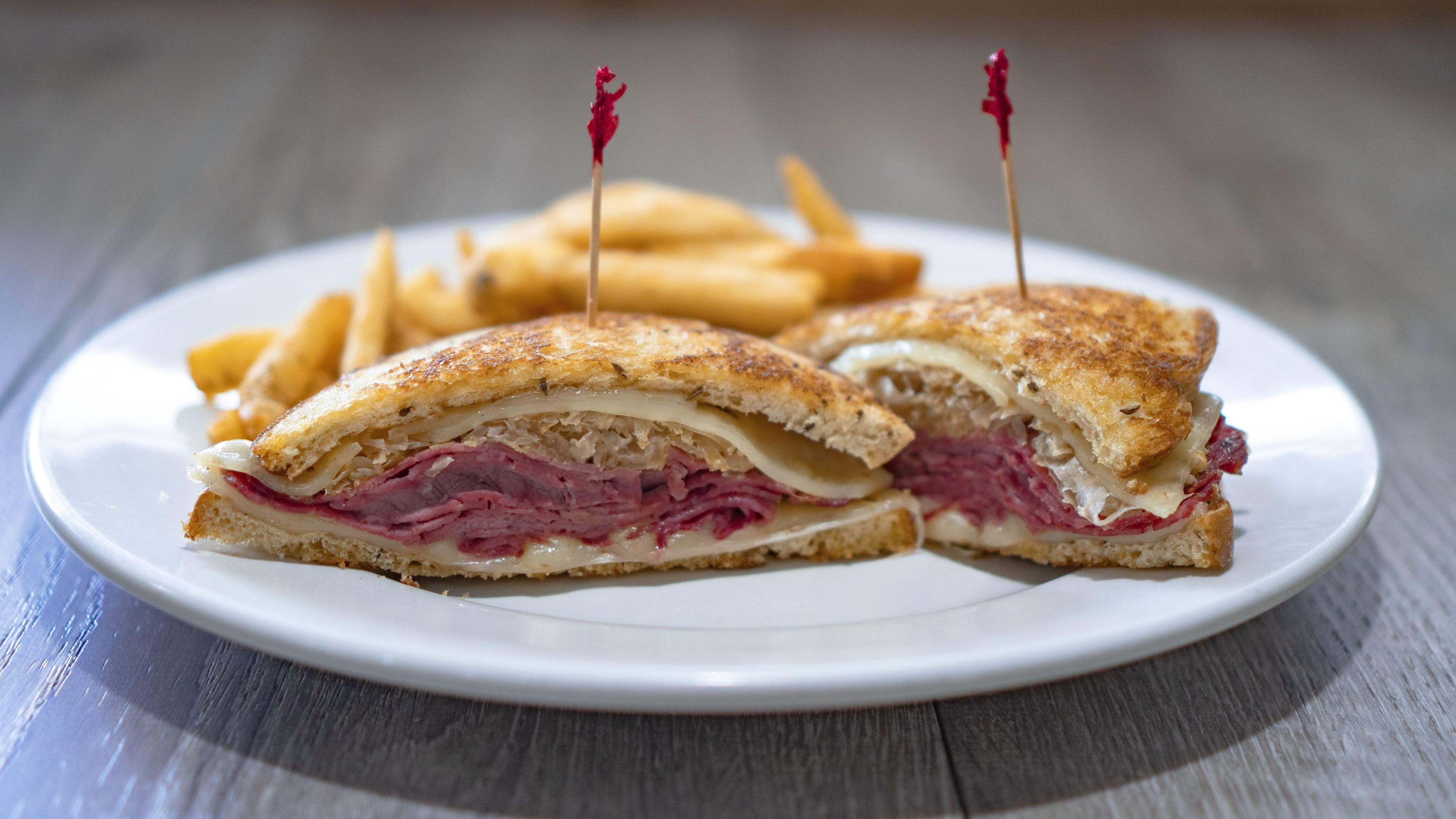 REUBEN SANDWICH.