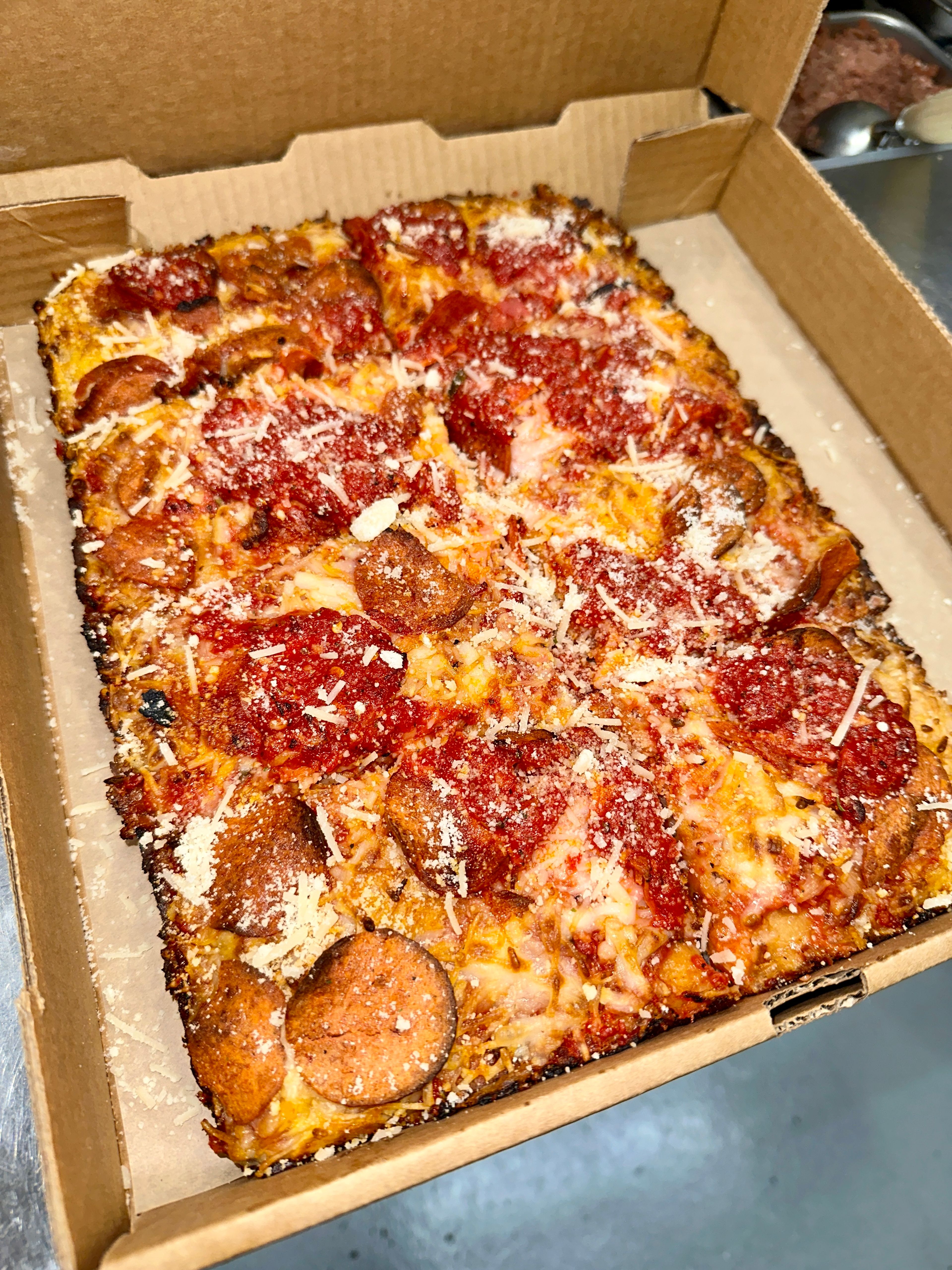 Lunch Options: Vegan, Pizza, Sandwiches, Salads