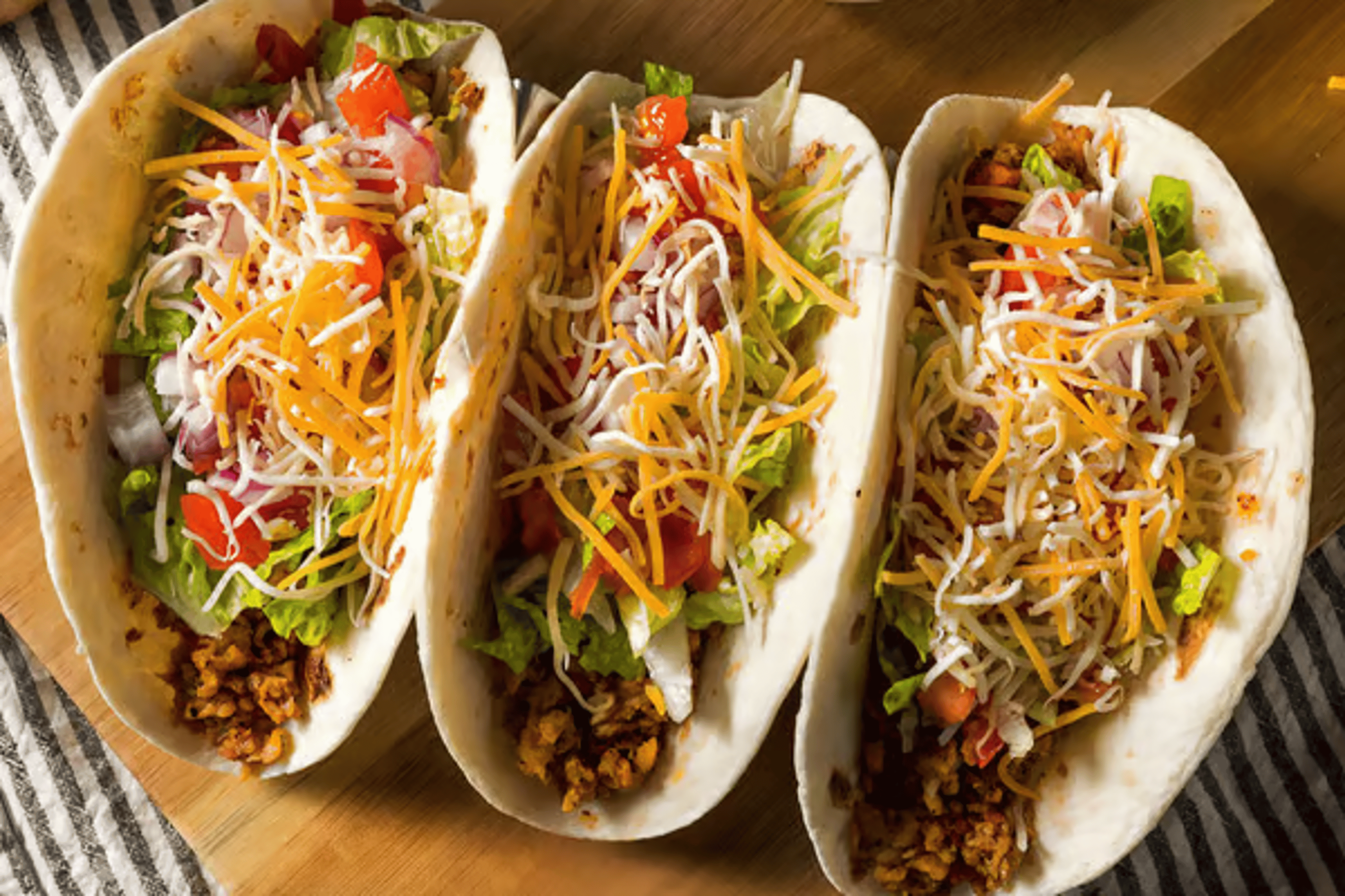 Soft or hard  Supreme tacos (3).