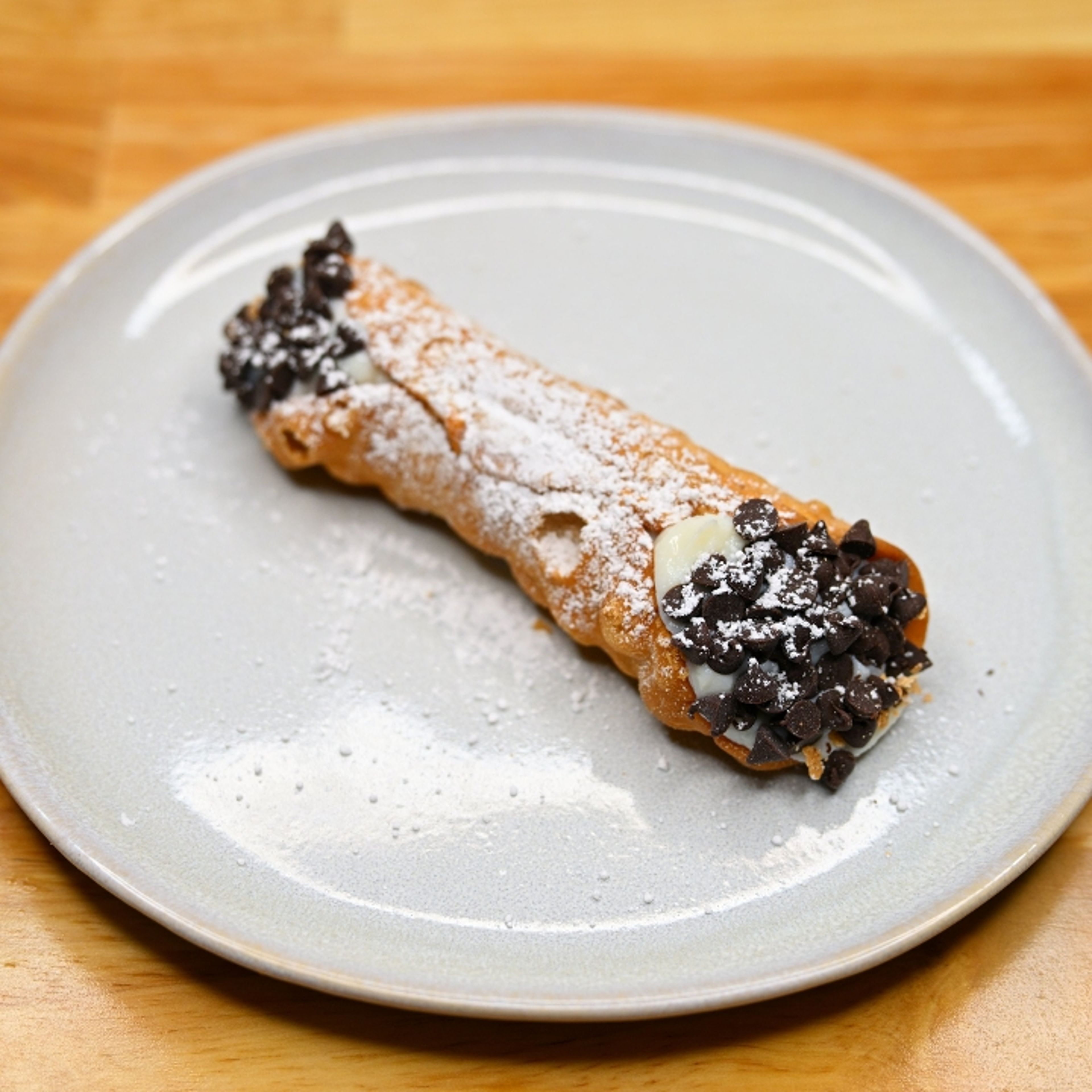 Cannoli.