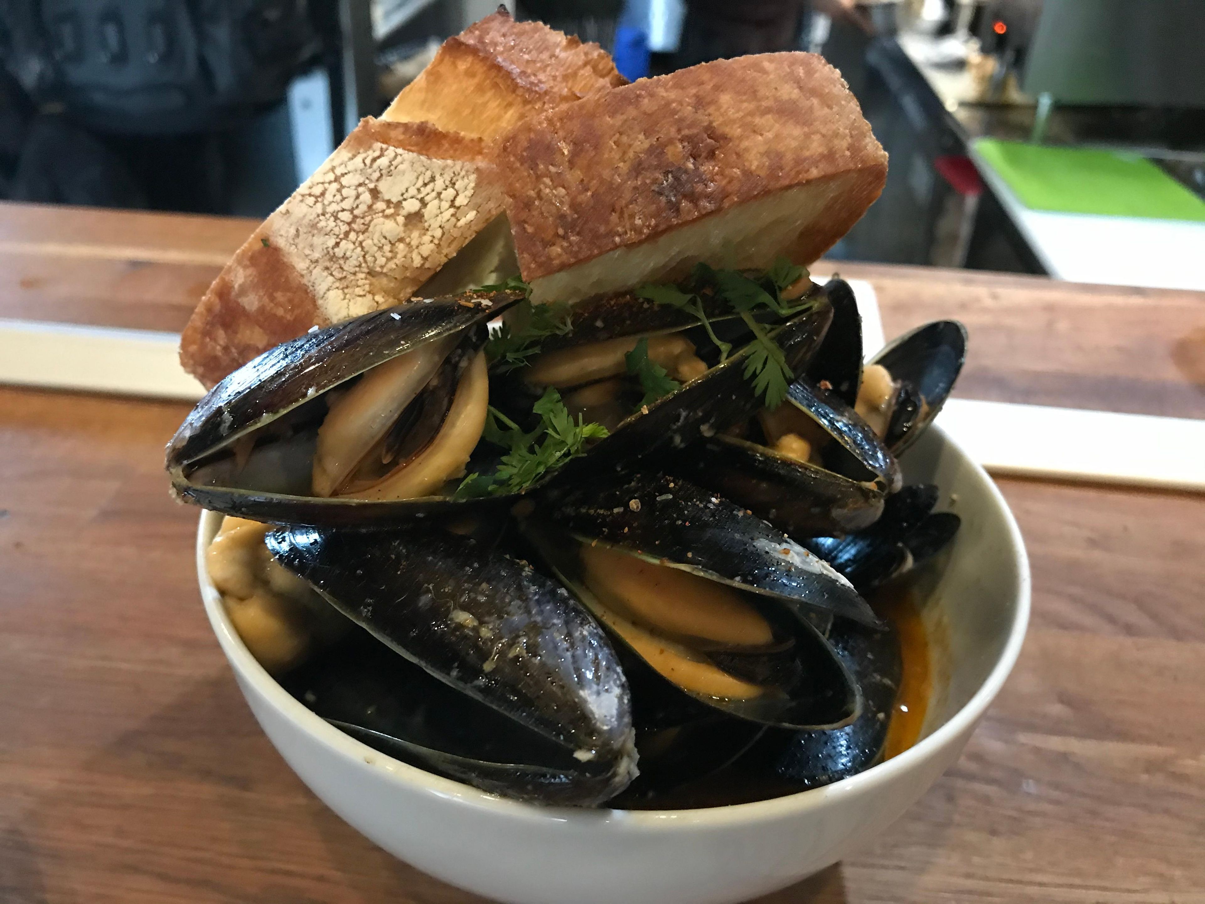 Cajun Mussels (gfo).